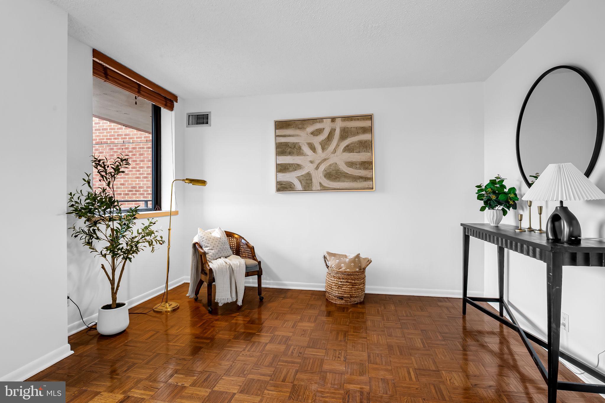 CROSS KEYS - Residential