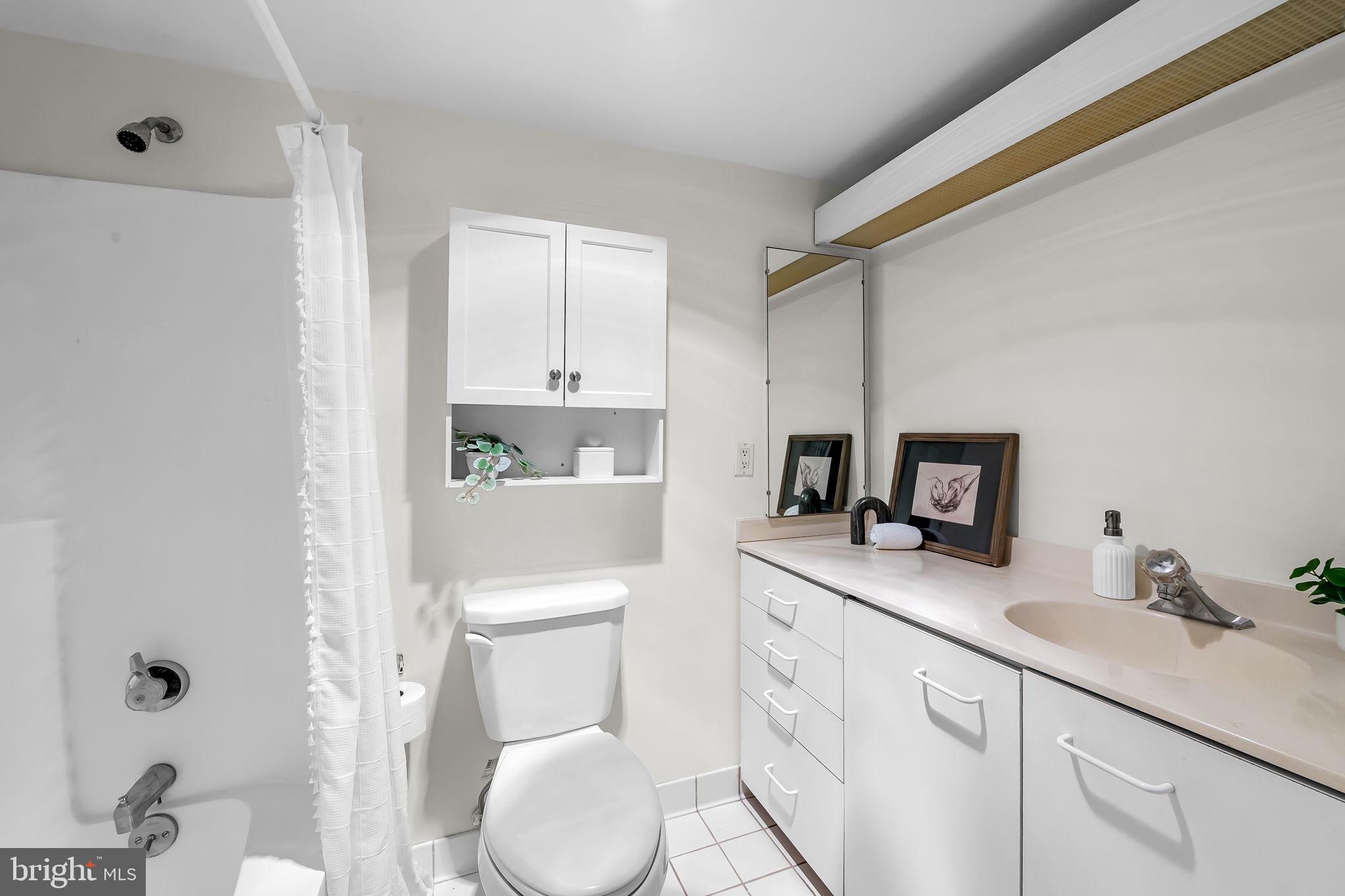 CROSS KEYS - Residential