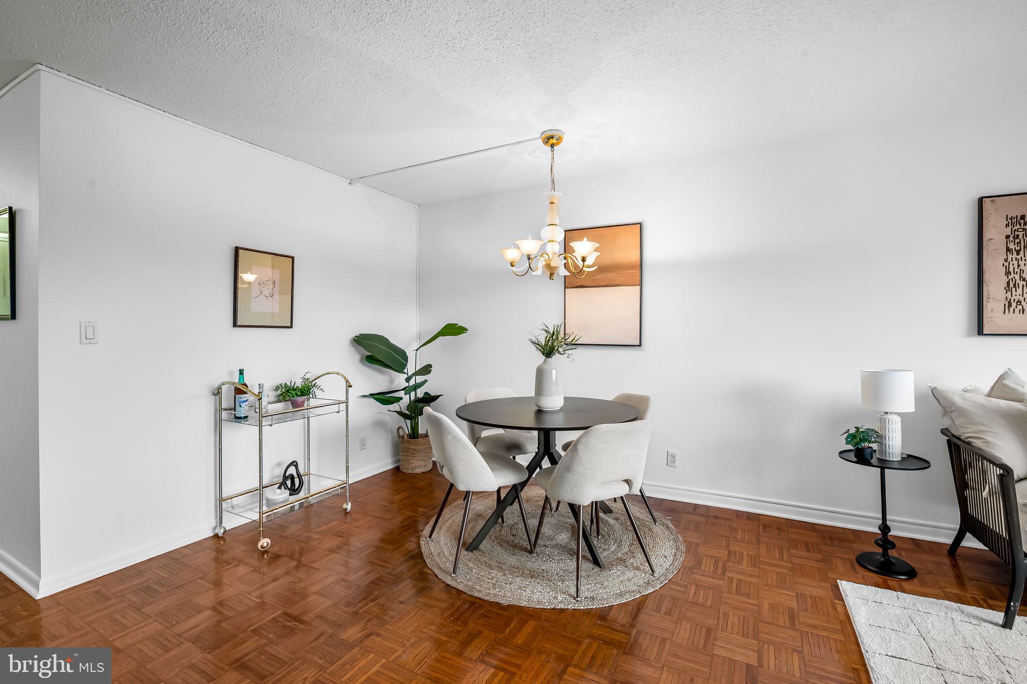 CROSS KEYS - Residential