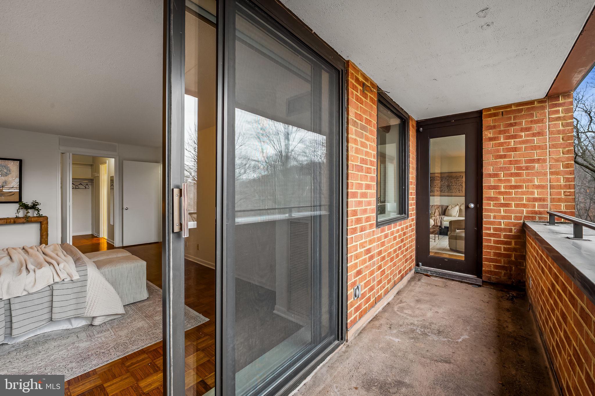 CROSS KEYS - Residential