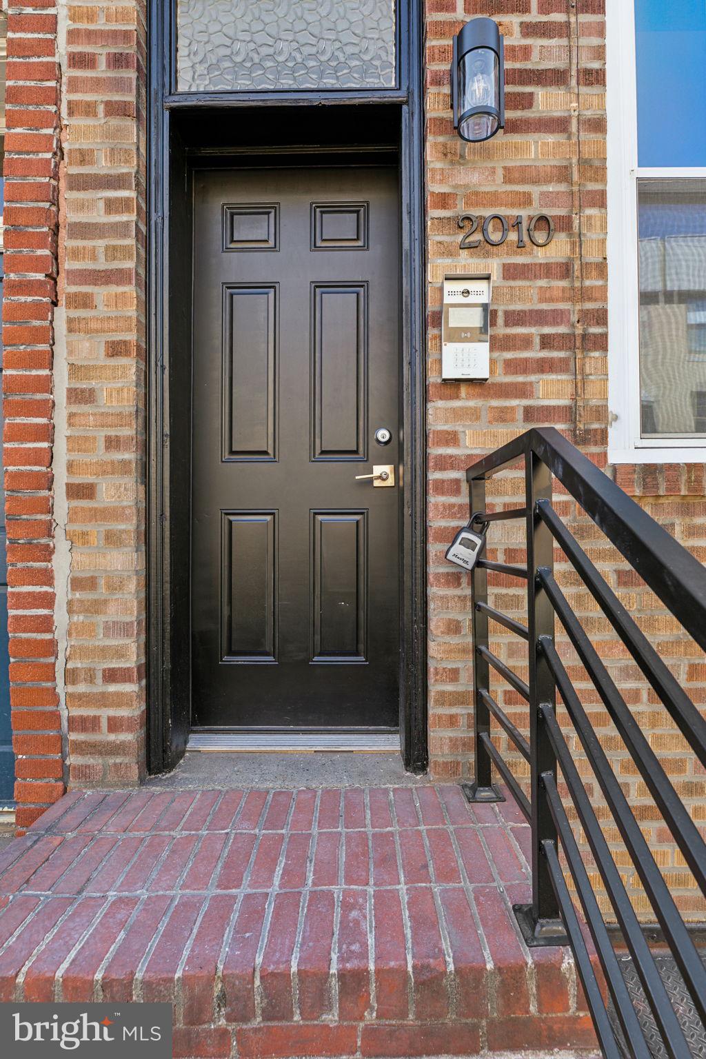 RITTENHOUSE SQUARE - Residential Lease