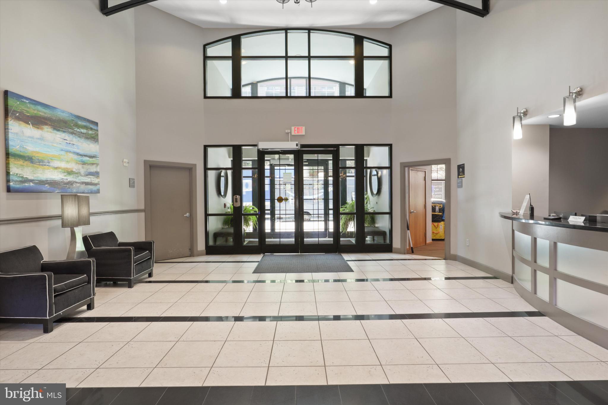 CLARENDON 1021 - Residential