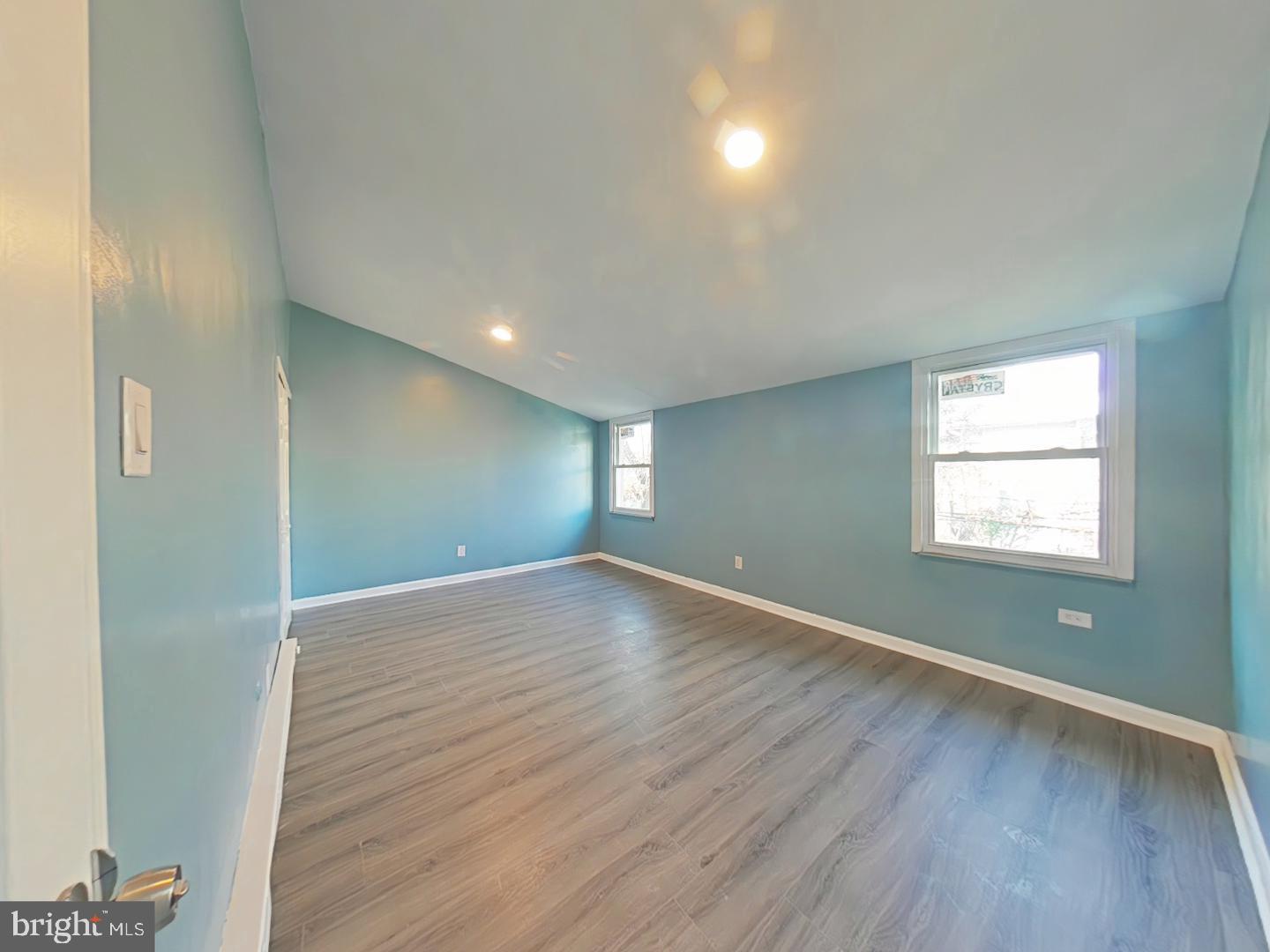 MILL CREEK - Residential