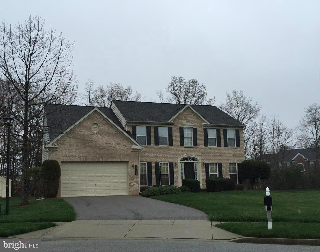 MANOKEEK-PLAT EIGHT> - Residential Lease