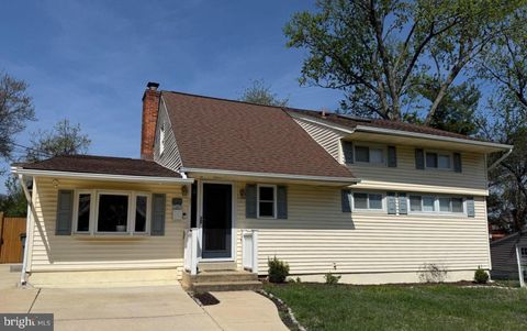 Photo of 820 Brice Road, ROCKVILLE, MD 20852 (MLS # MDMC2225510)