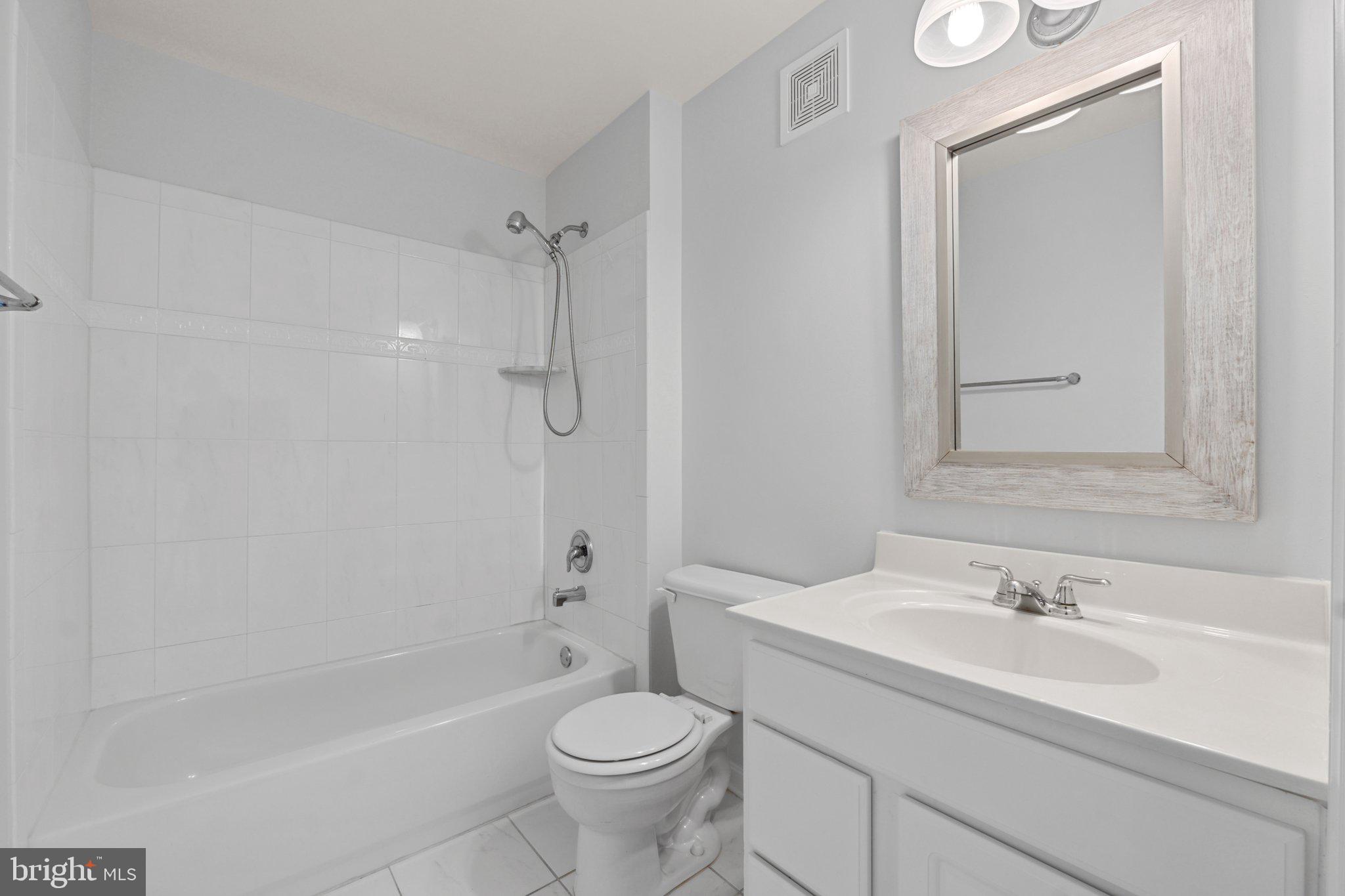 COURTS AT WESCOTT RIDGE - Residential