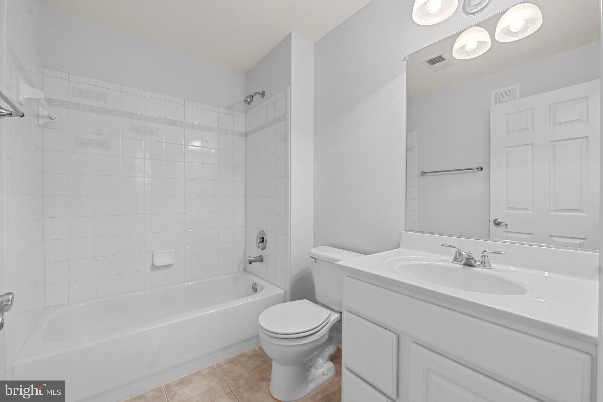 COURTS AT WESCOTT RIDGE - Residential