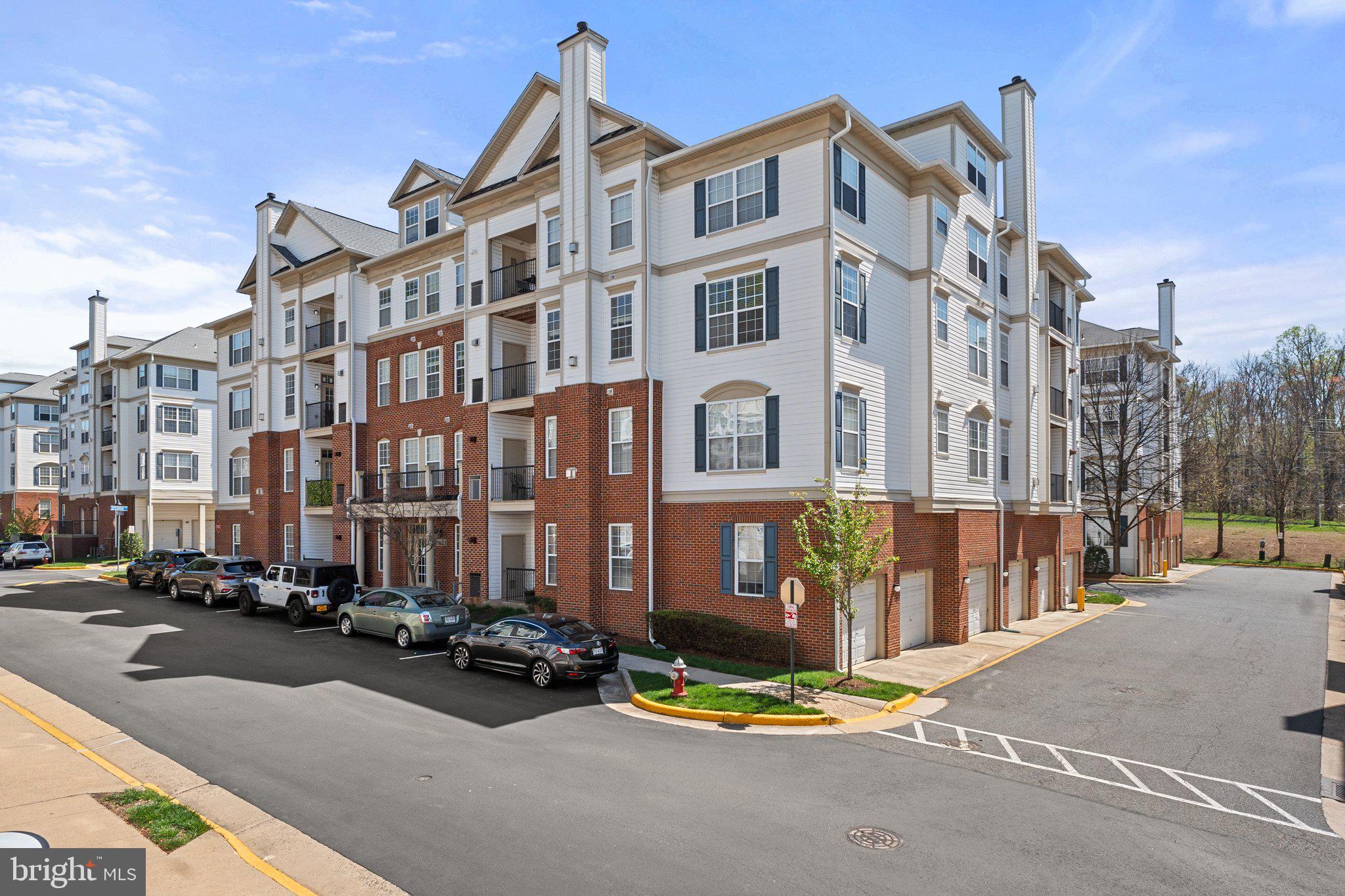 COURTS AT WESCOTT RIDGE - Residential