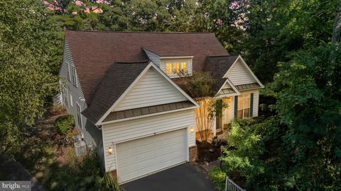 Homes For Sale - 10 Annapolis Court<br/> OCEAN PINES, MD 21811