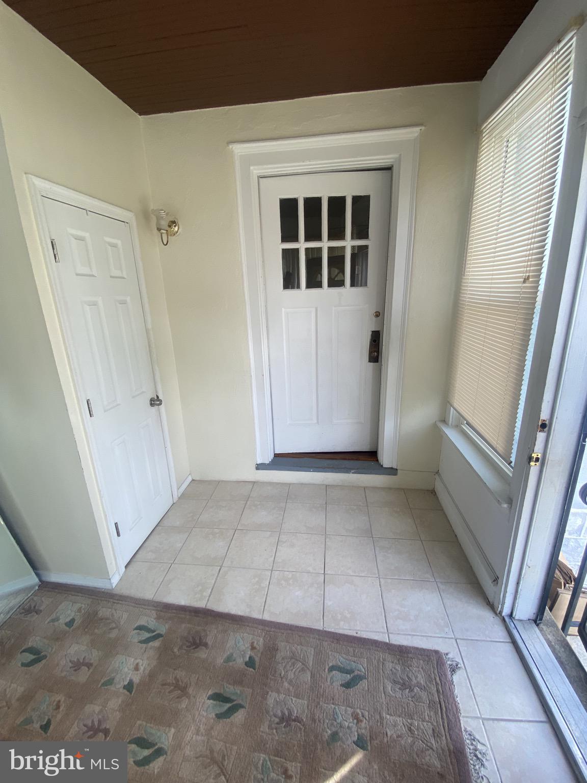 YEADON - Residential