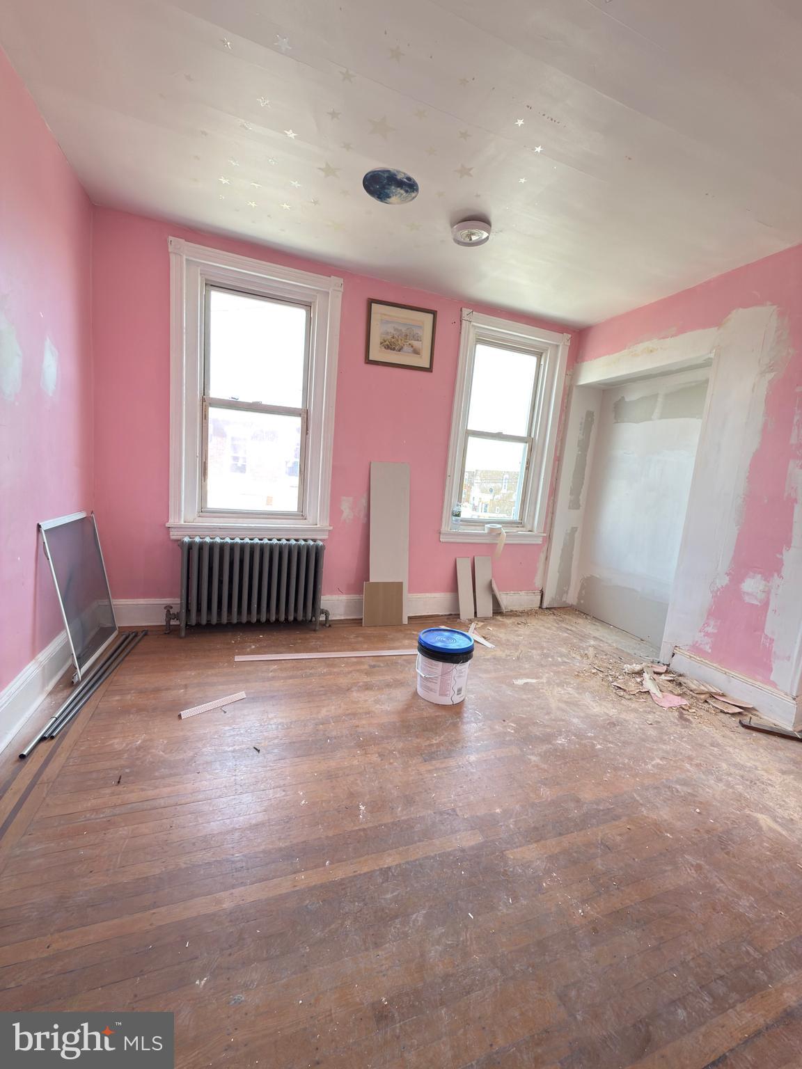 ELMWOOD PARK - Residential