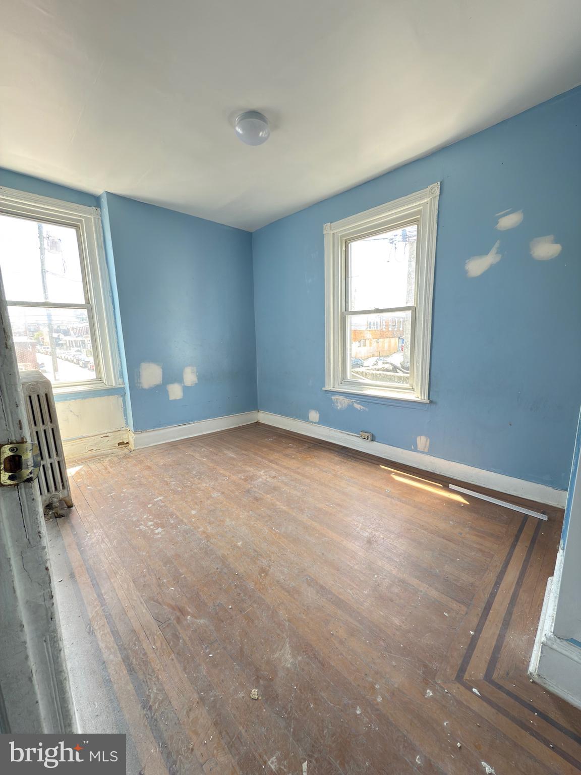 ELMWOOD PARK - Residential