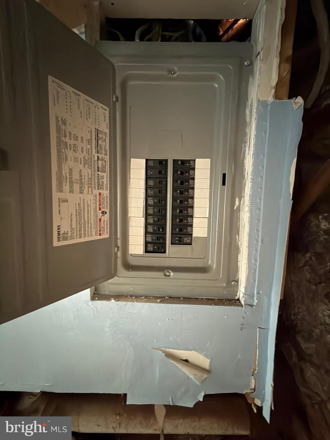 ELMWOOD PARK - Residential