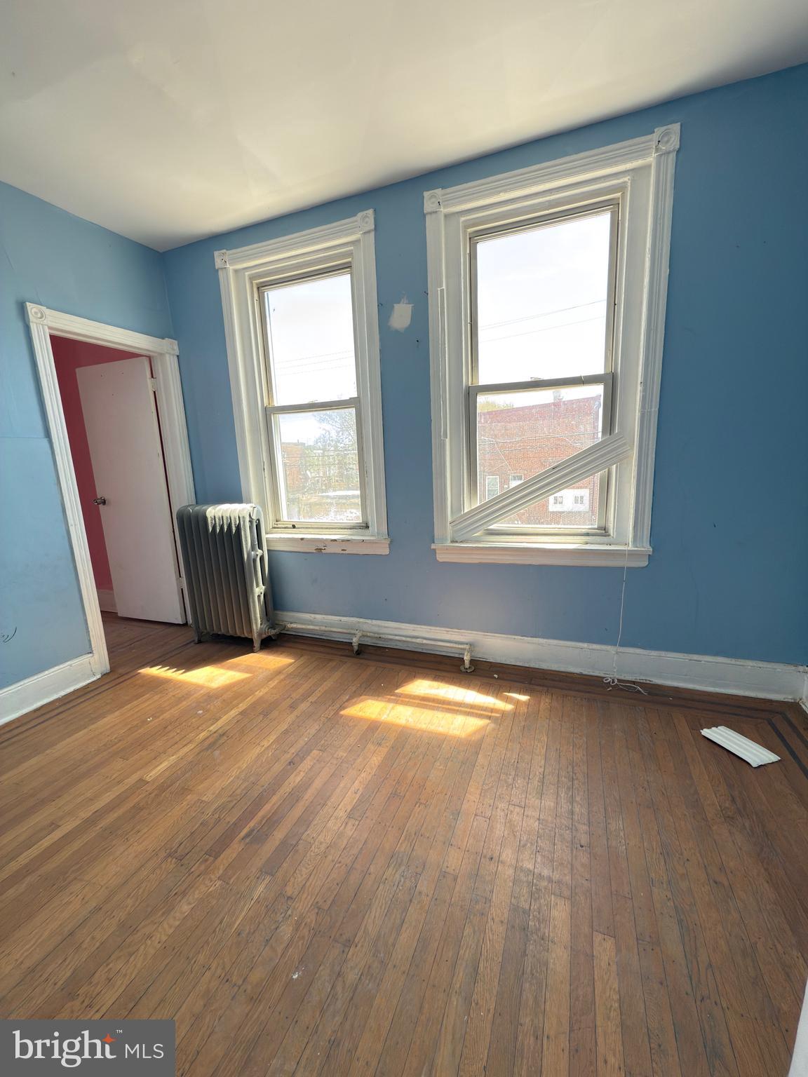 ELMWOOD PARK - Residential