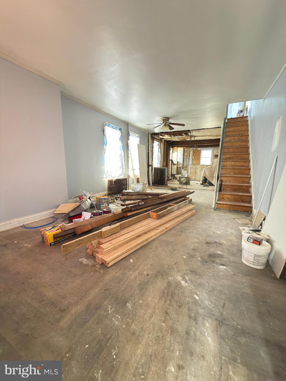 ELMWOOD PARK - Residential