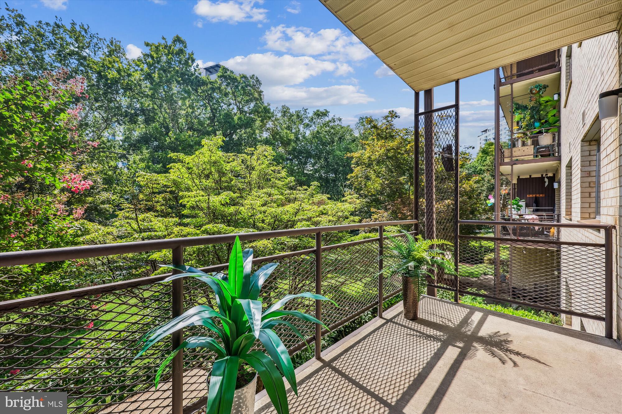 GROSVENOR PARK - Residential