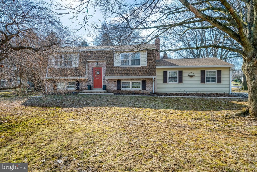 Photo of 33 Country Side Lane, LEOLA, PA 17540 (MLS # PALA2064768)