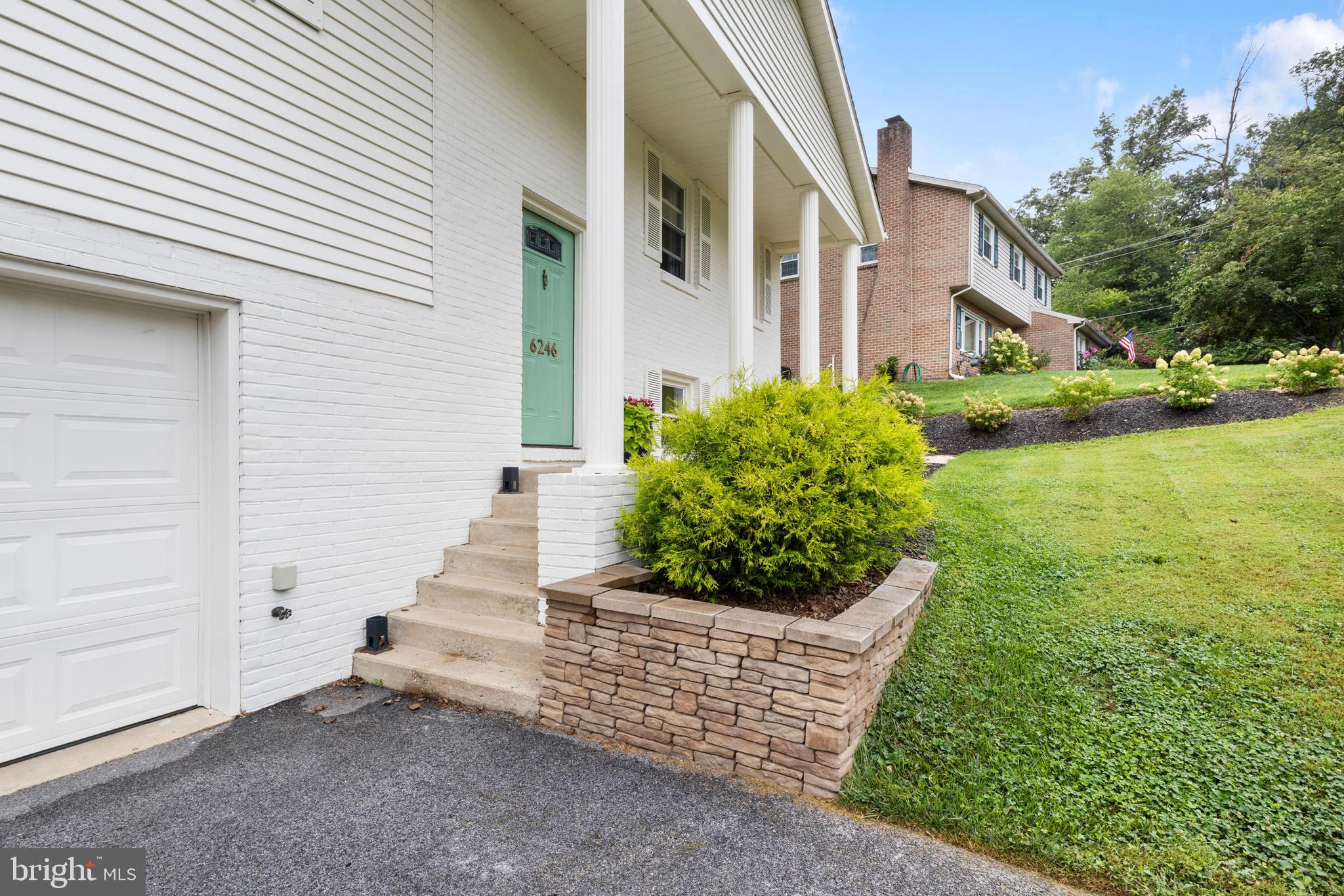 6246 LEADER DRIVE