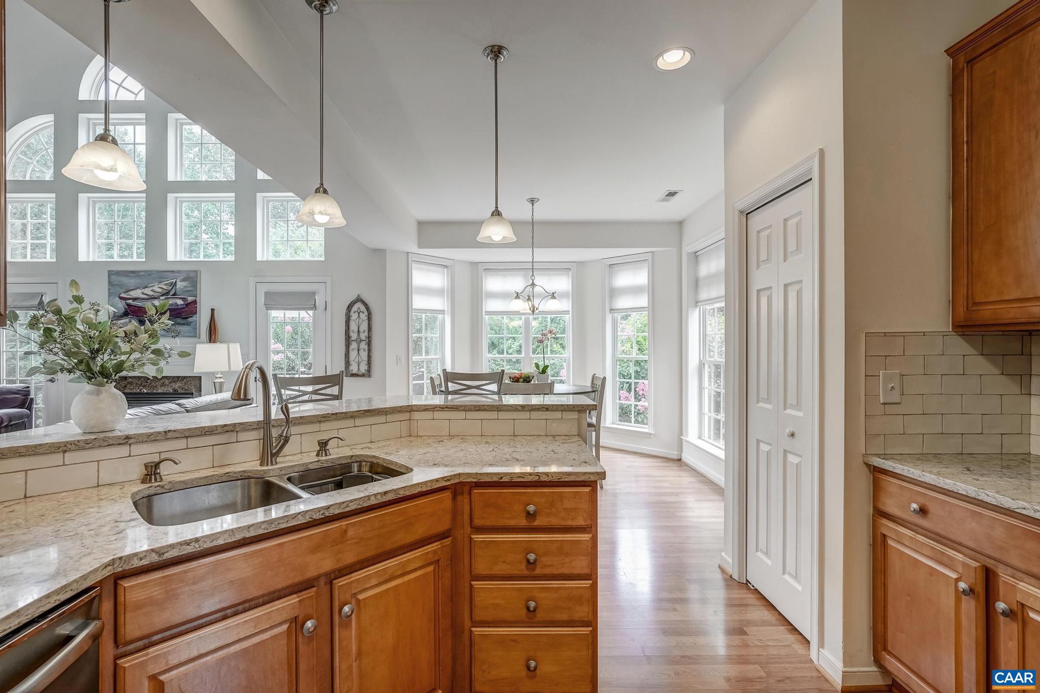 MOSBY MOUNTAIN - Residential