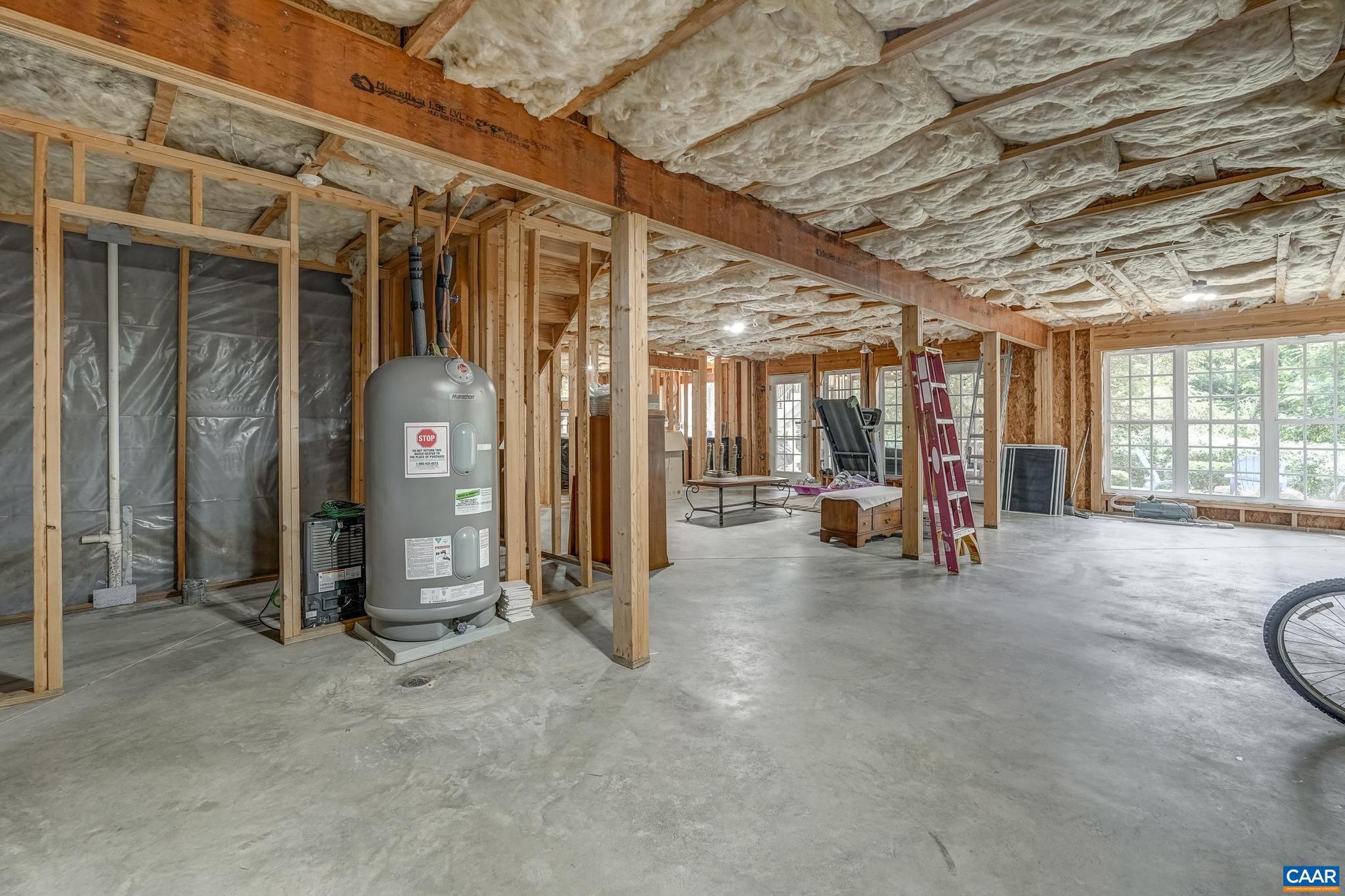 MOSBY MOUNTAIN - Residential