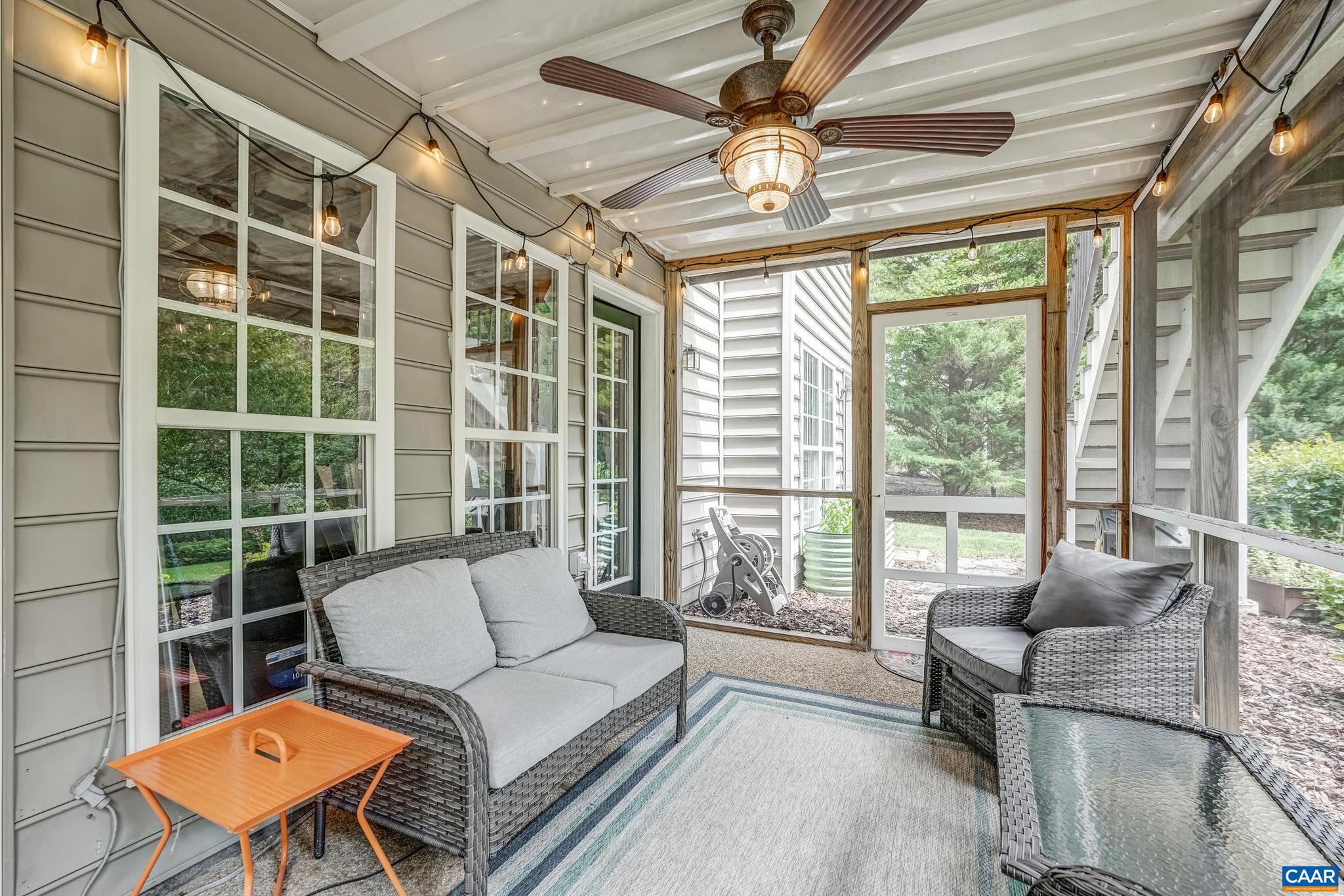 MOSBY MOUNTAIN - Residential