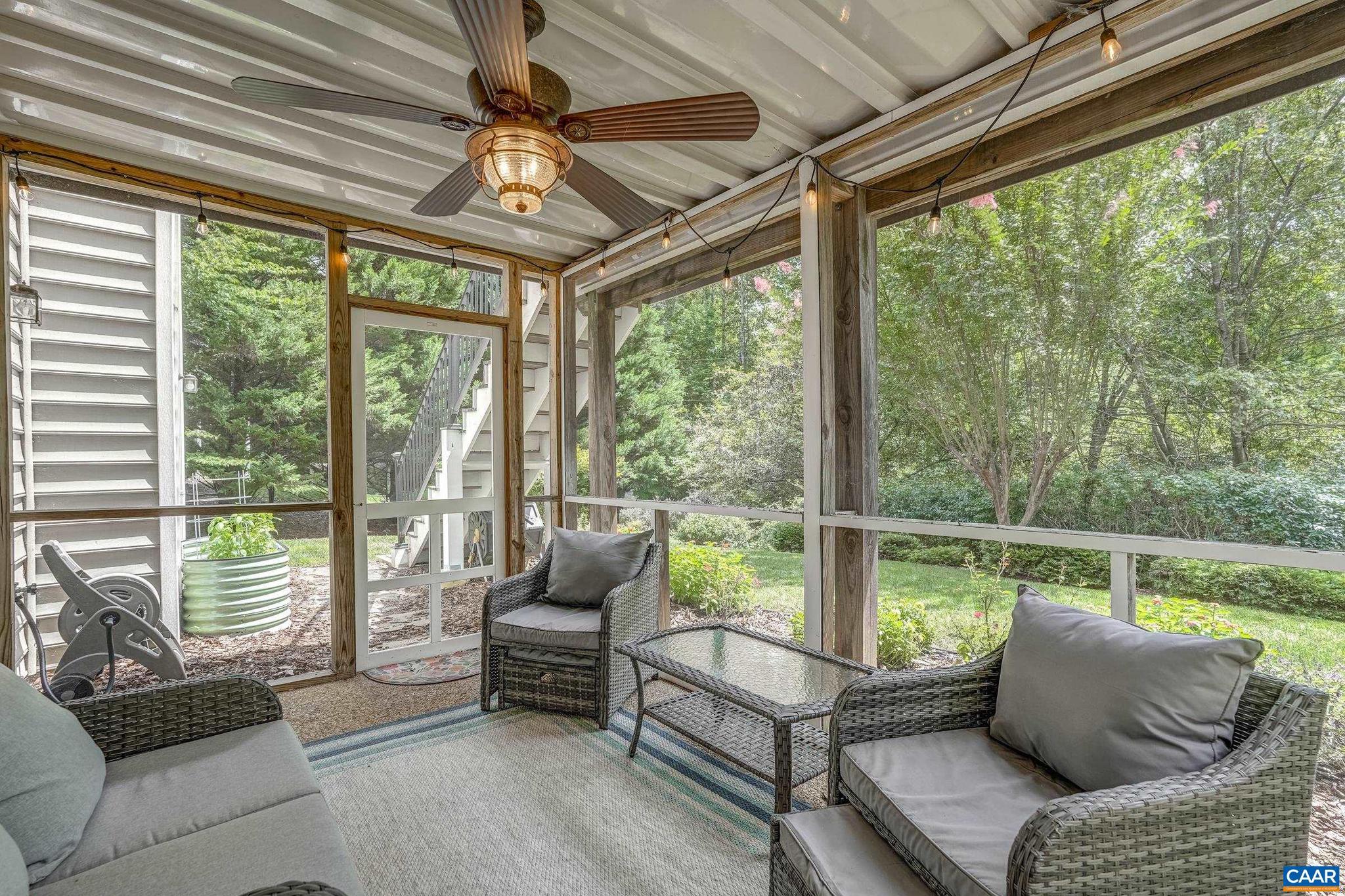 MOSBY MOUNTAIN - Residential