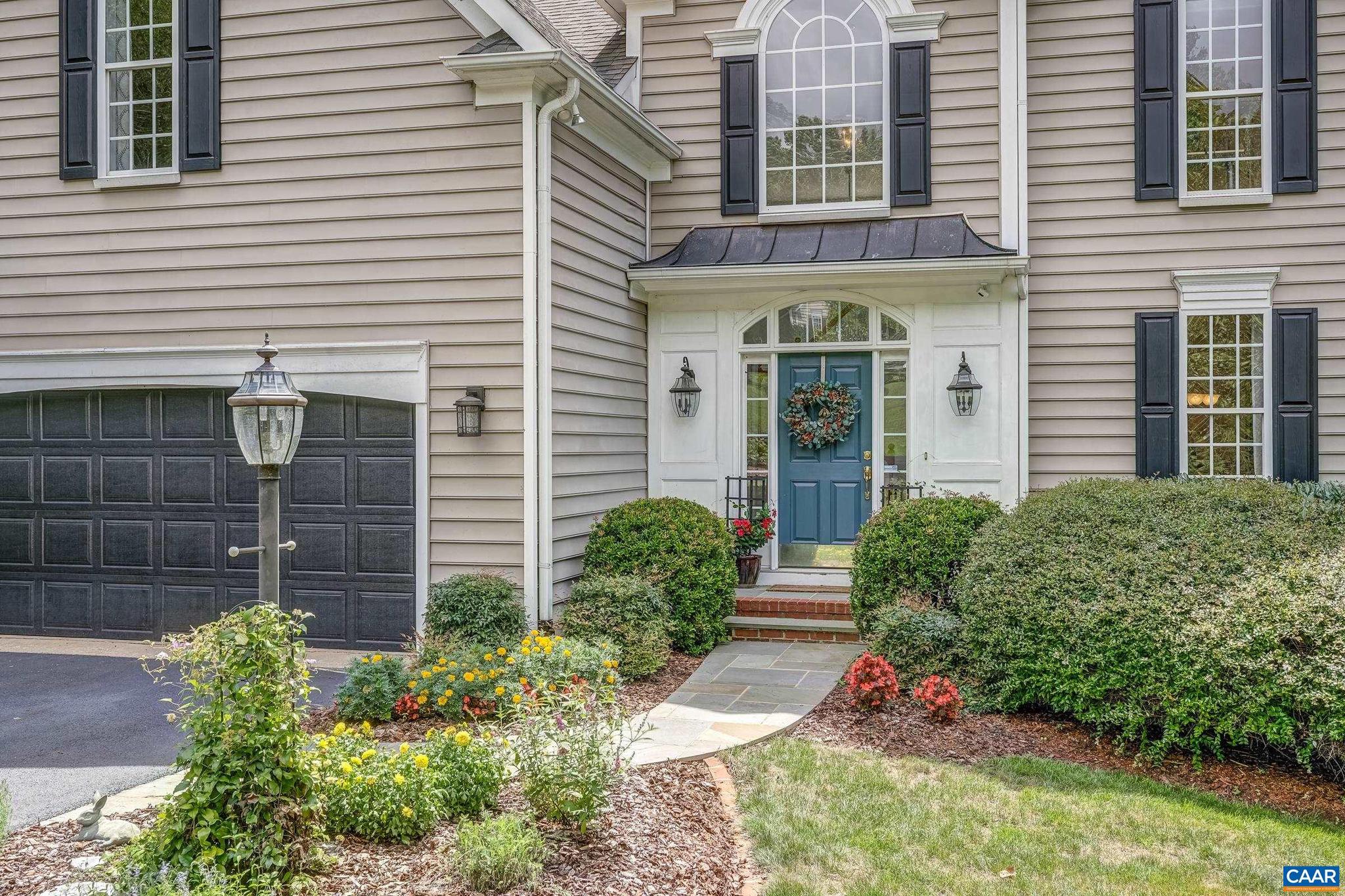 MOSBY MOUNTAIN - Residential