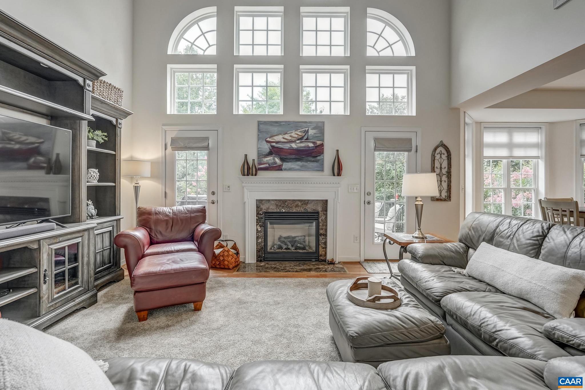 MOSBY MOUNTAIN - Residential