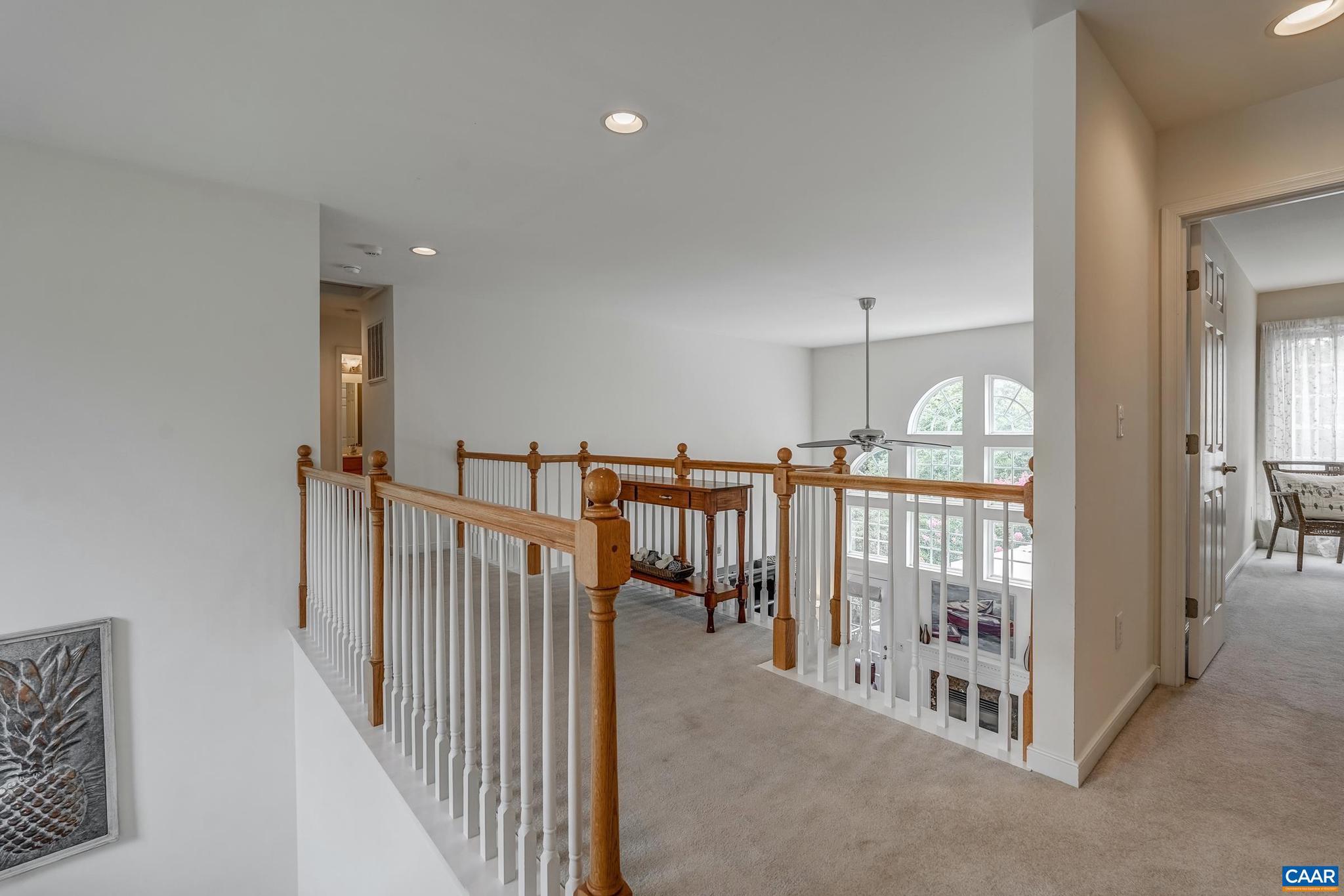 MOSBY MOUNTAIN - Residential