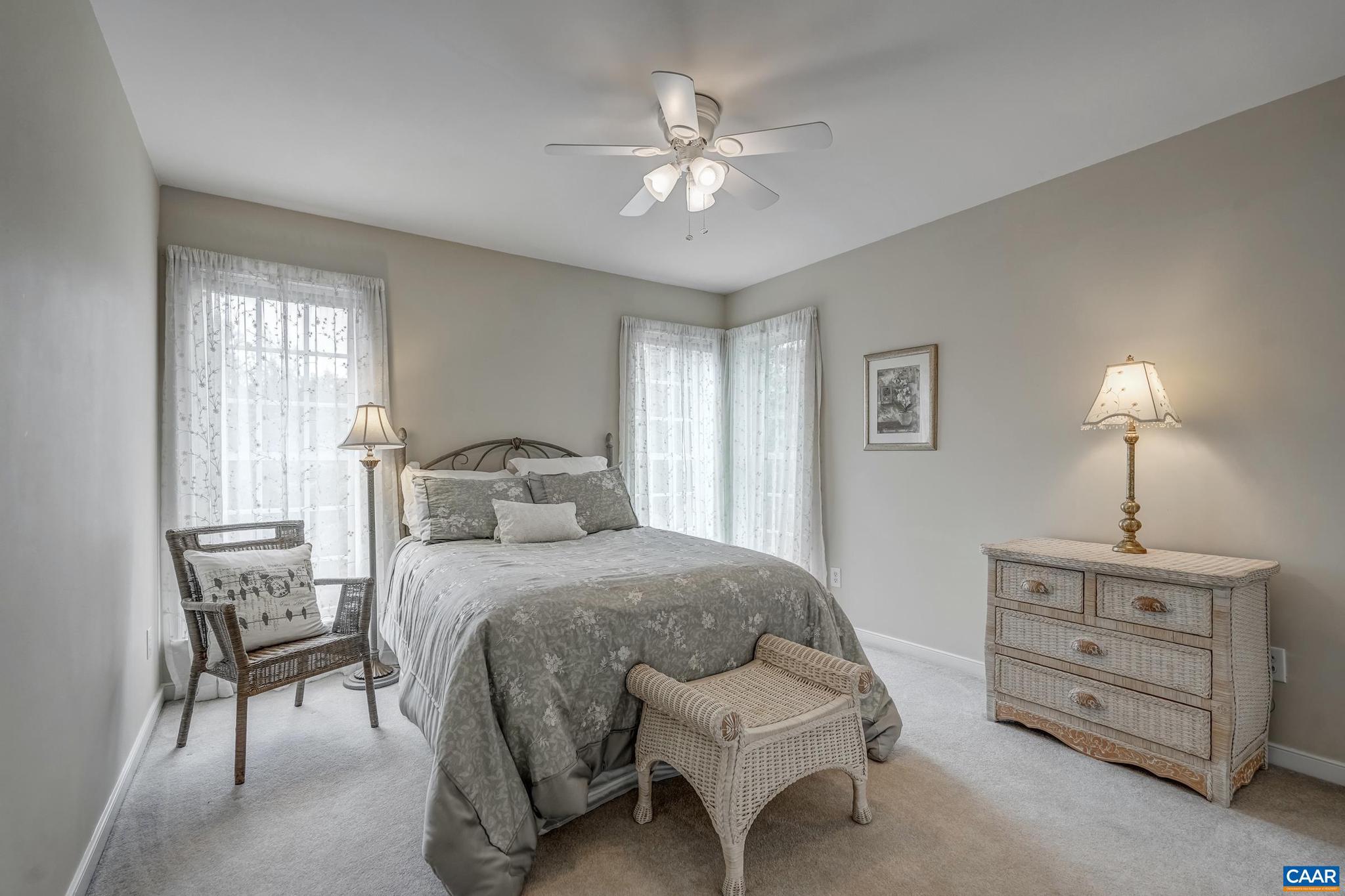 MOSBY MOUNTAIN - Residential