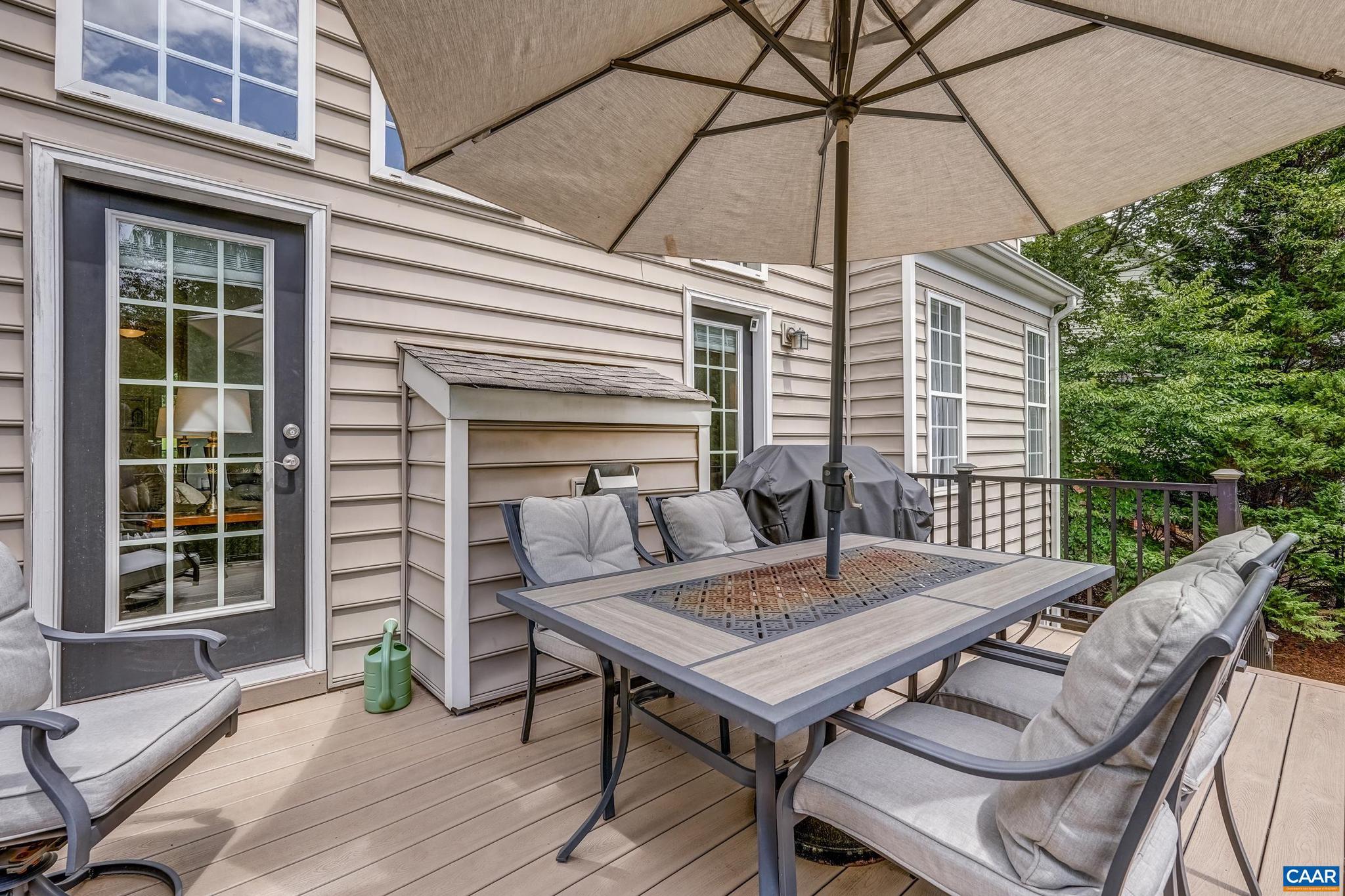 MOSBY MOUNTAIN - Residential