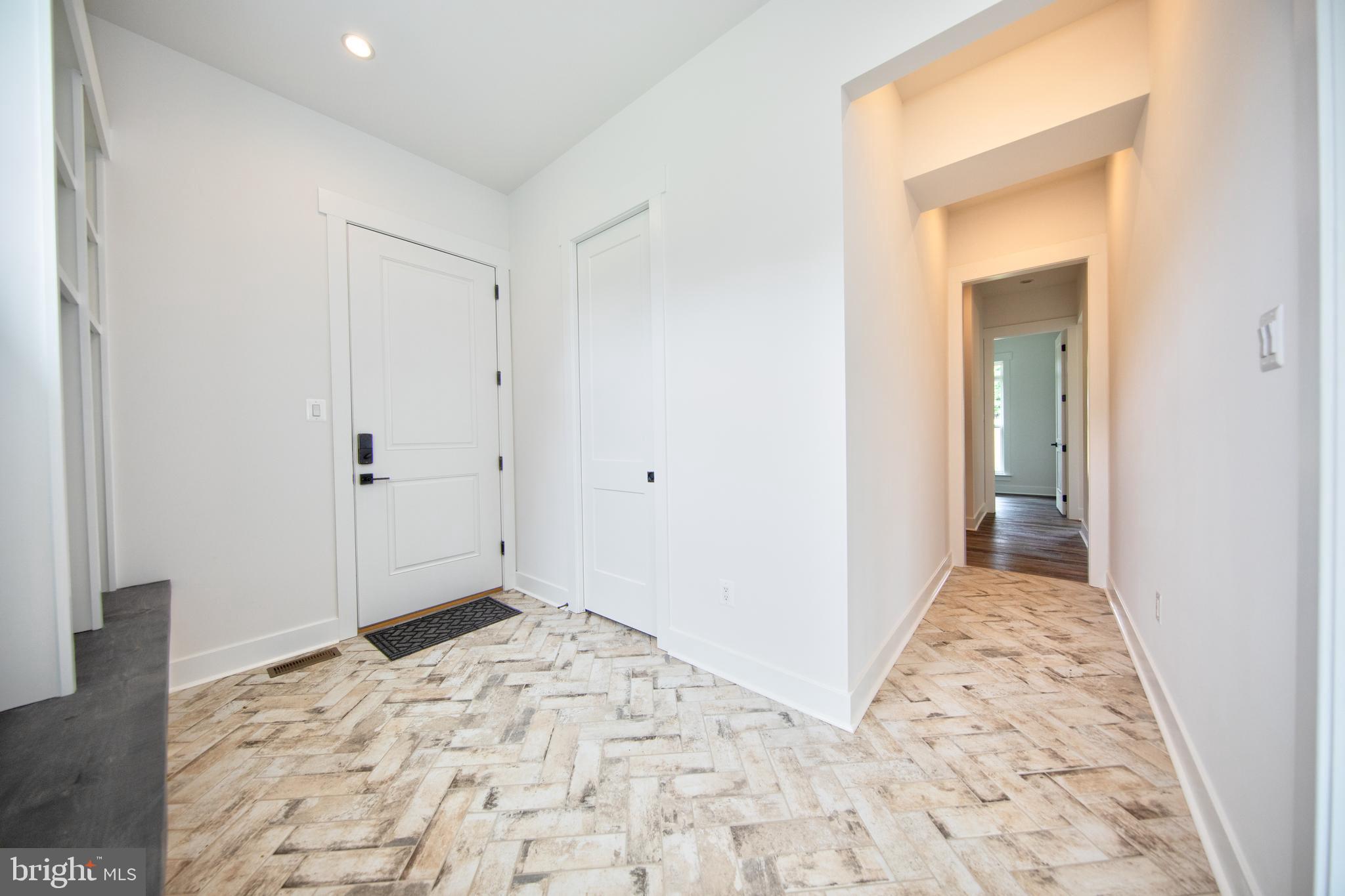 HAHN'S MEADOW - Residential