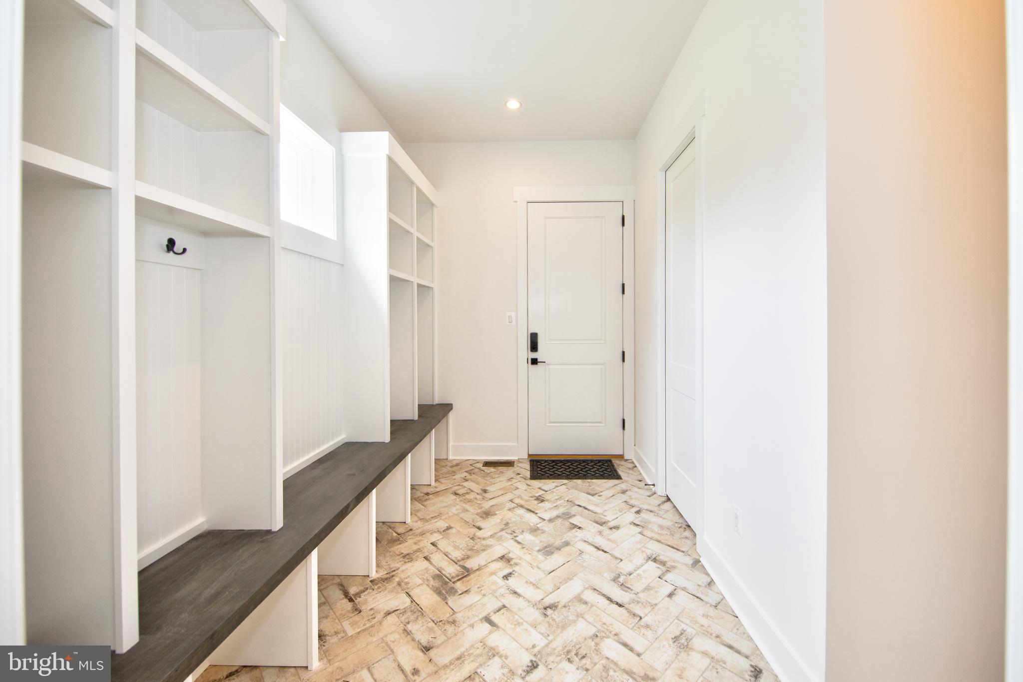 HAHN'S MEADOW - Residential