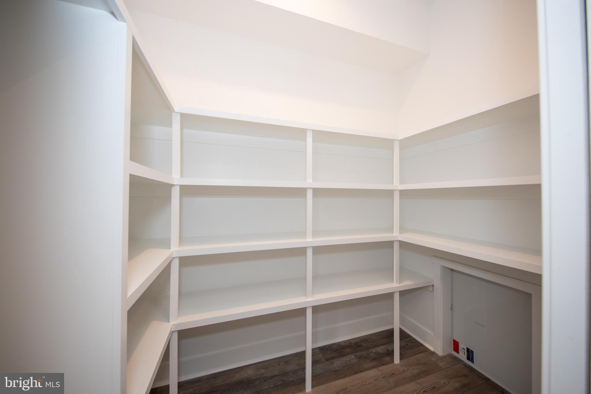 HAHN'S MEADOW - Residential