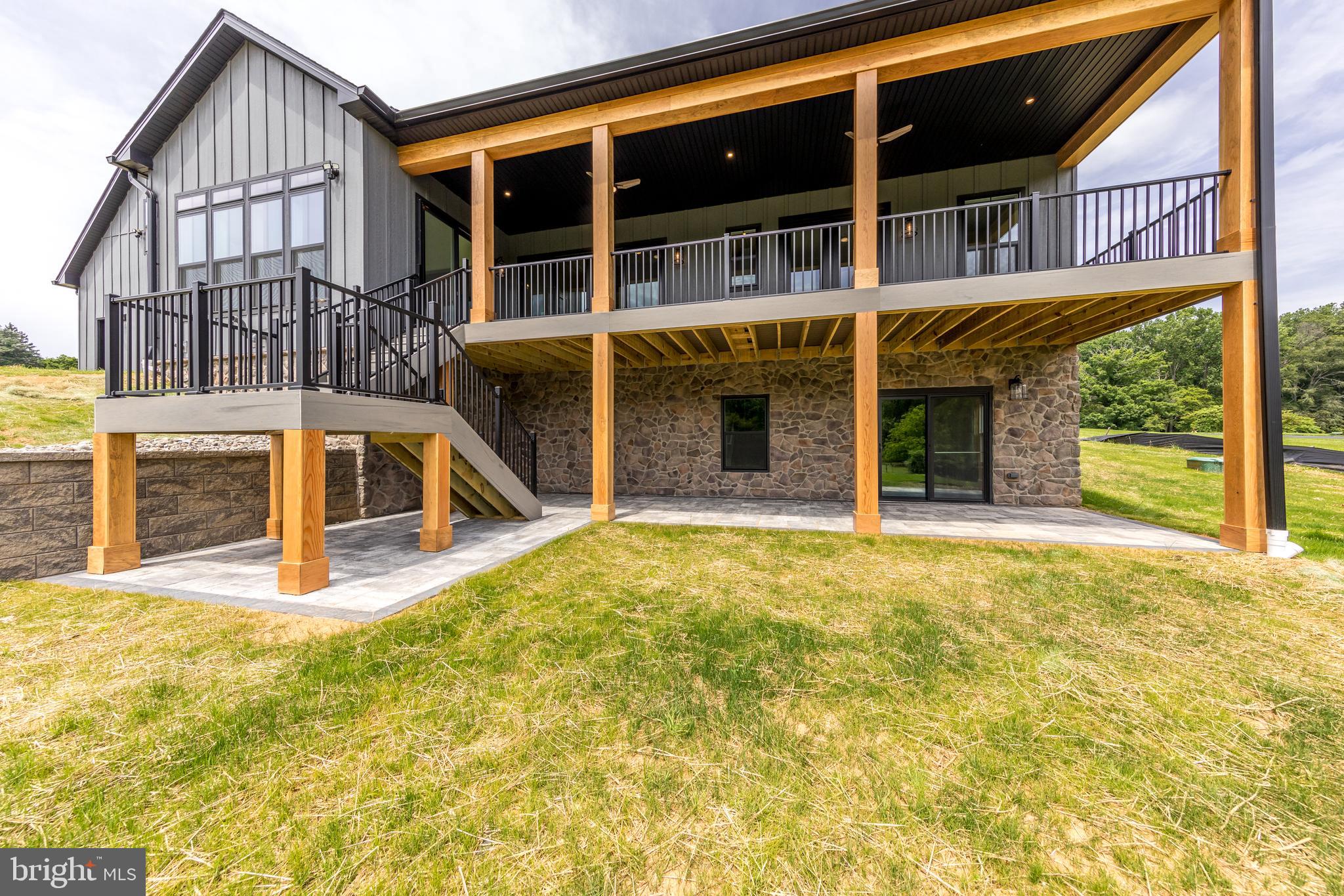 HAHN'S MEADOW - Residential