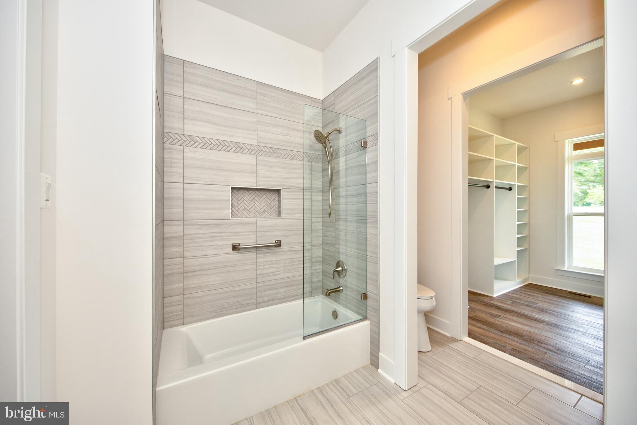 HAHN'S MEADOW - Residential