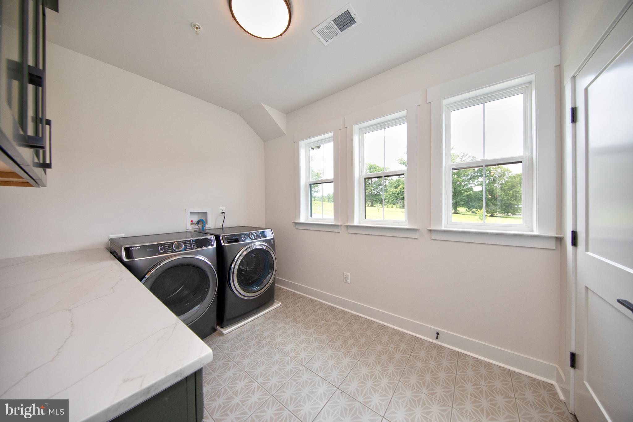 HAHN'S MEADOW - Residential