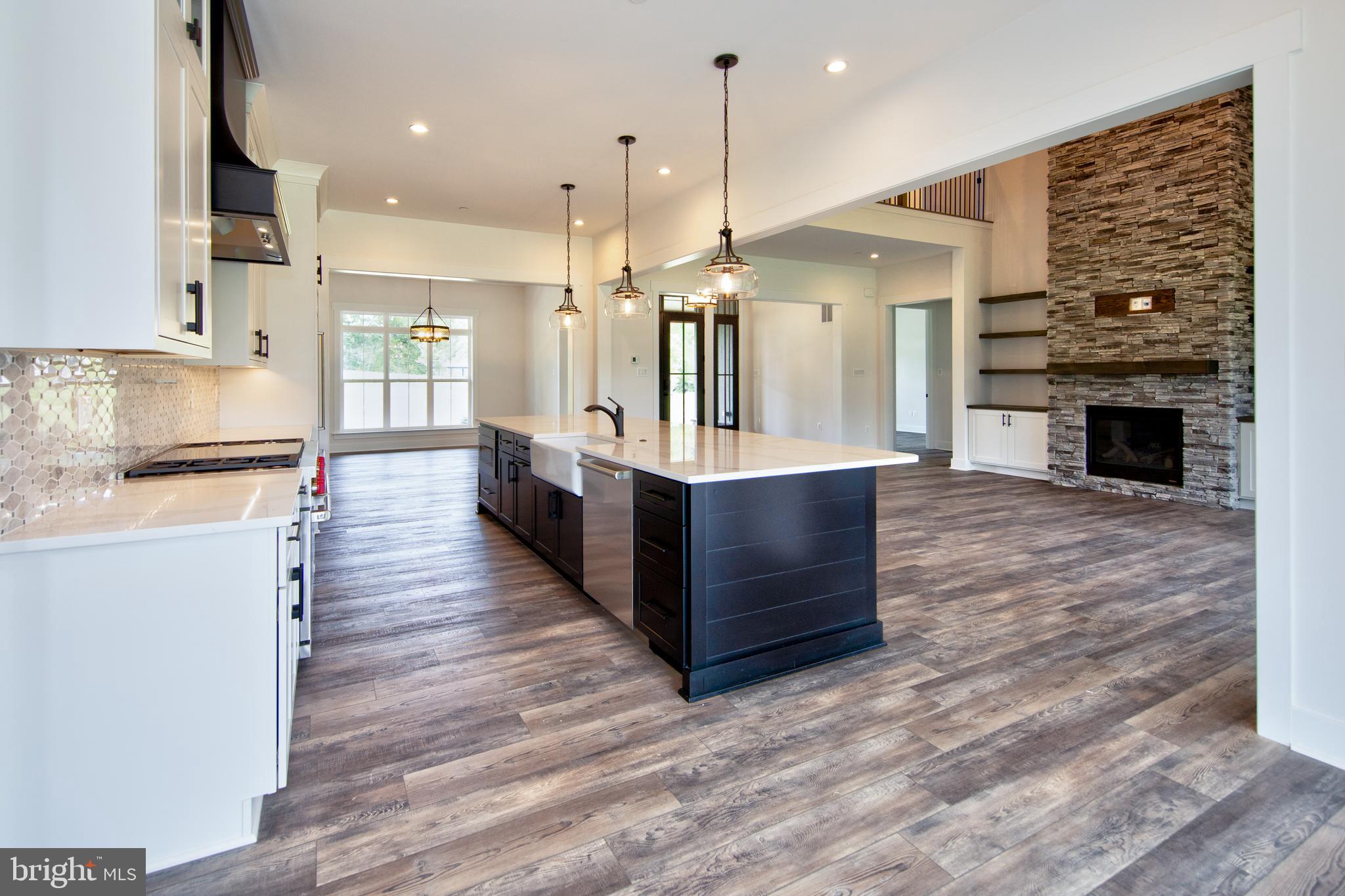 HAHN'S MEADOW - Residential