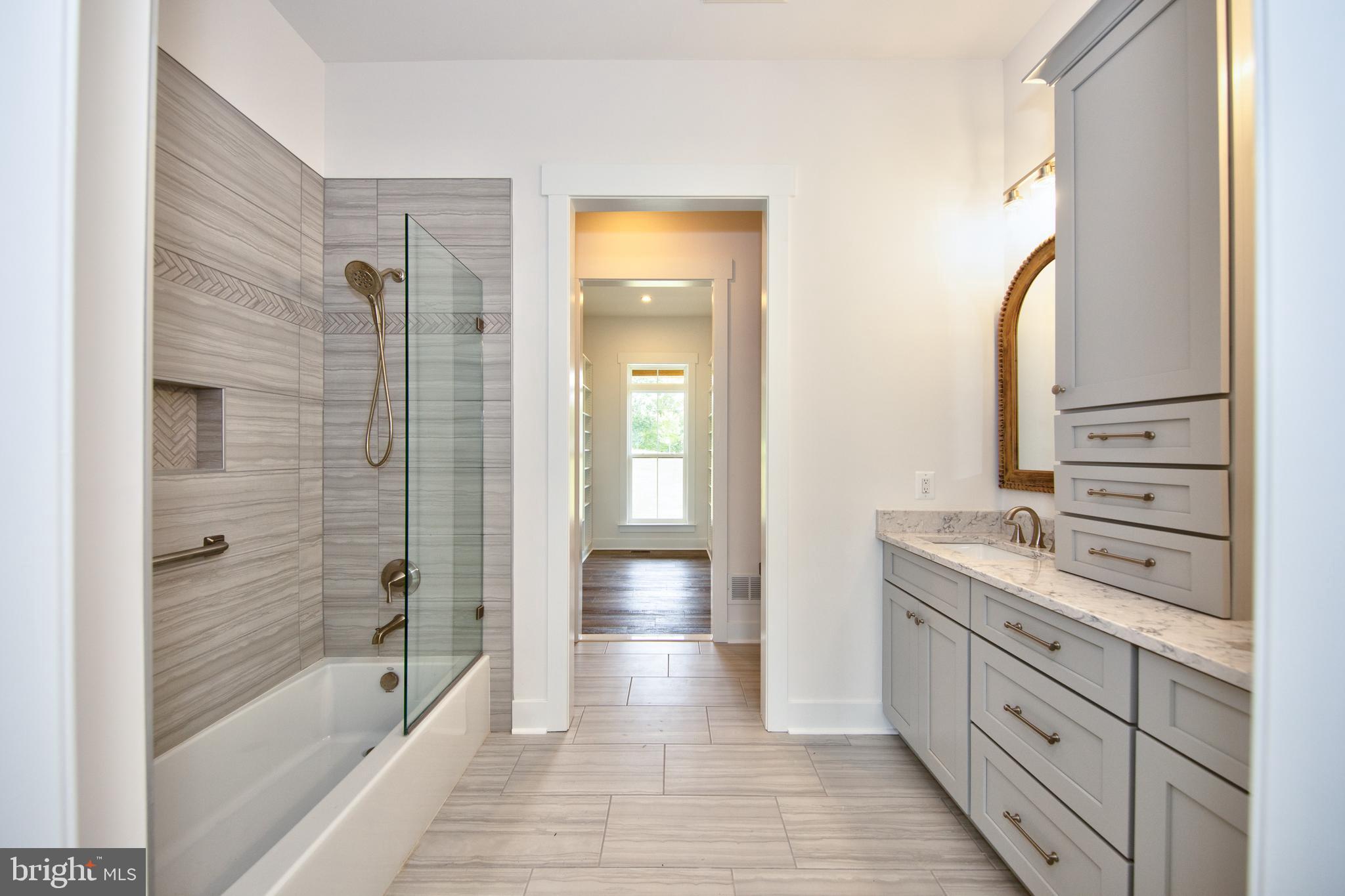 HAHN'S MEADOW - Residential