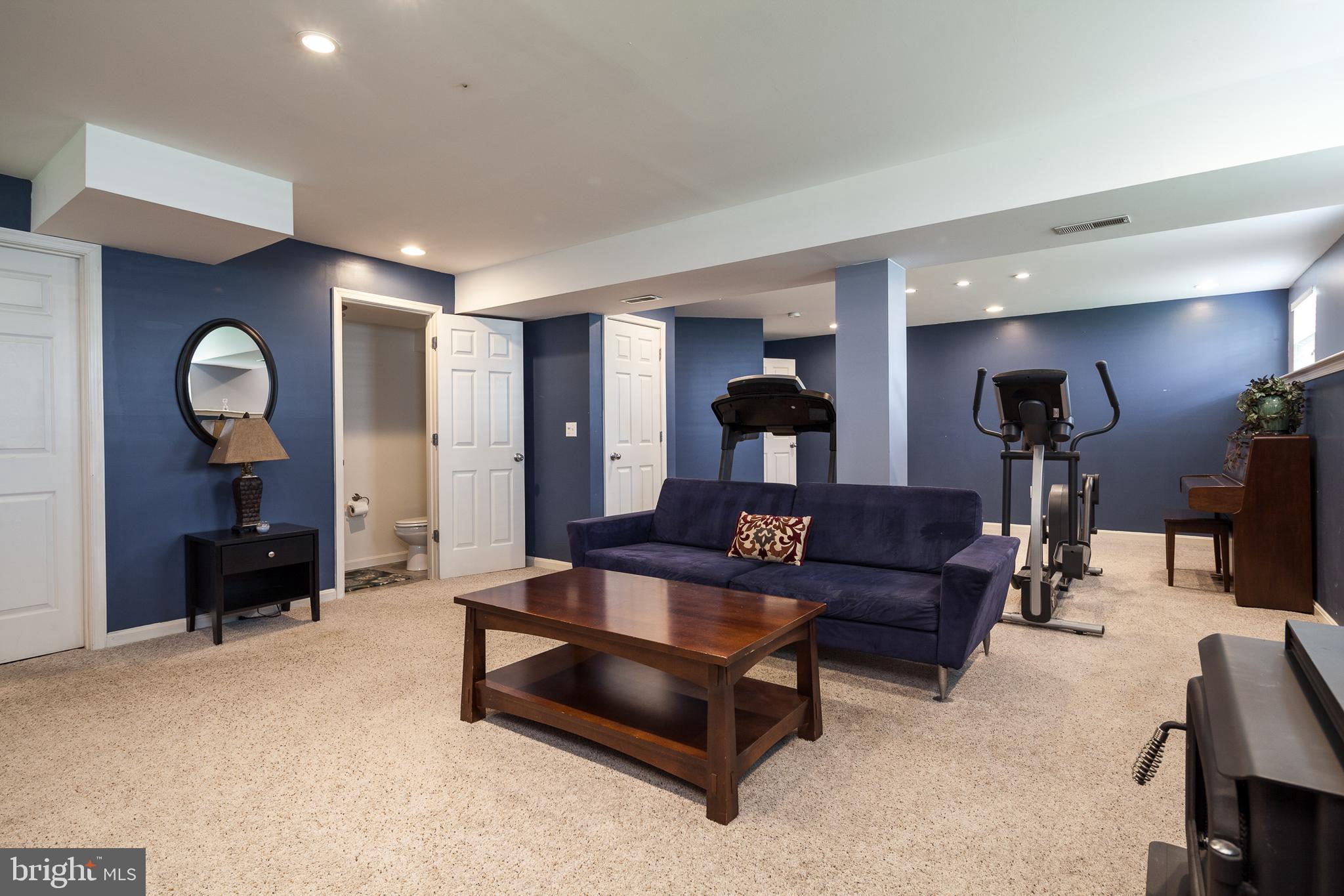 HOPEWELL POINTE - Residential