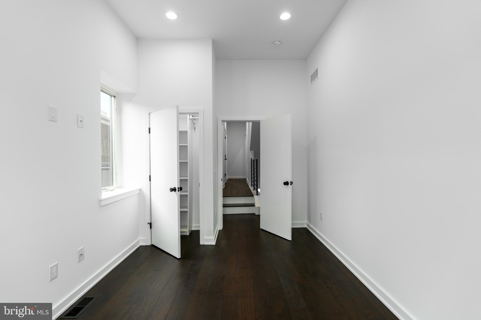 GRADUATE HOSPITAL - Residential