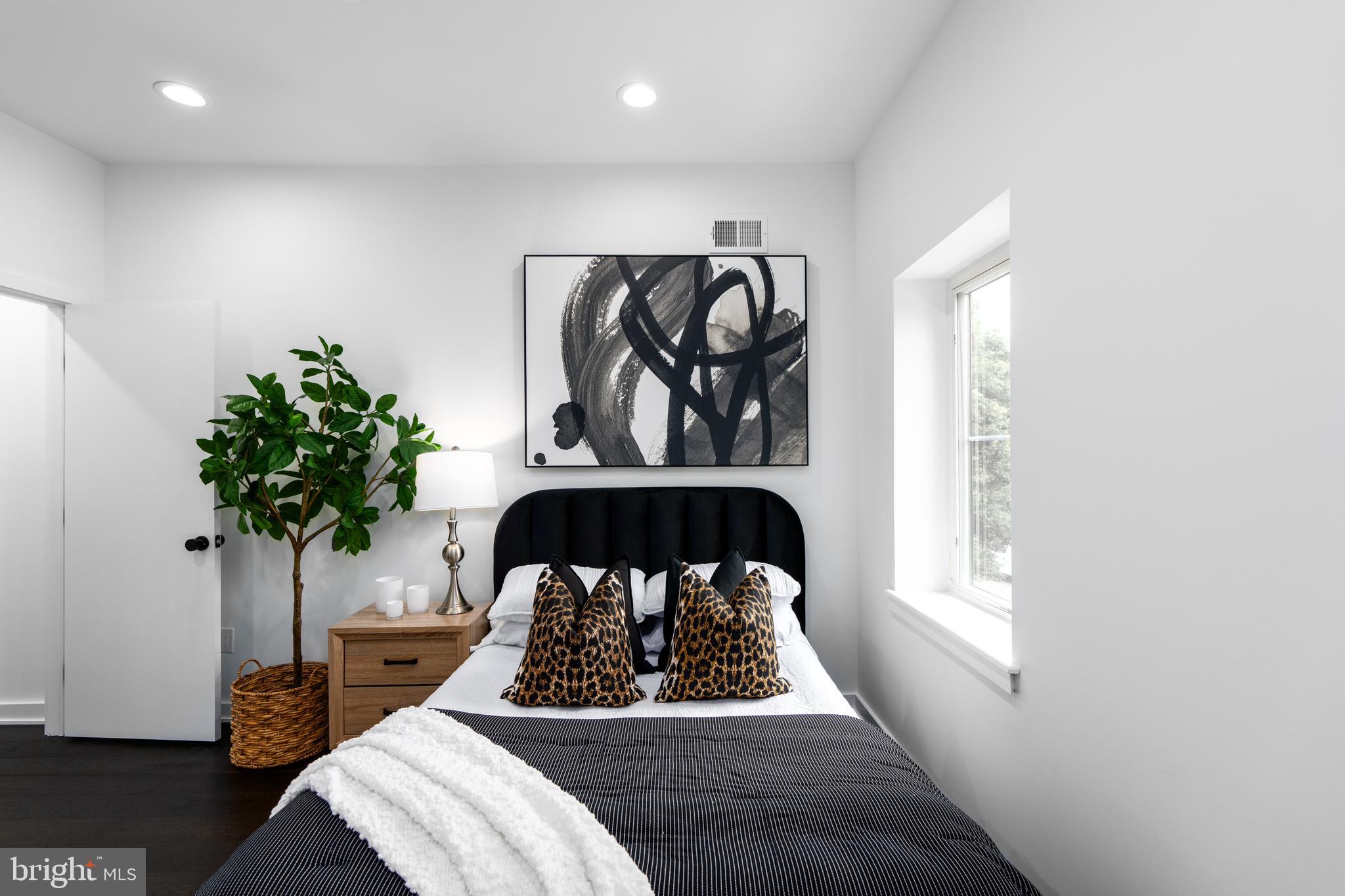 GRADUATE HOSPITAL - Residential