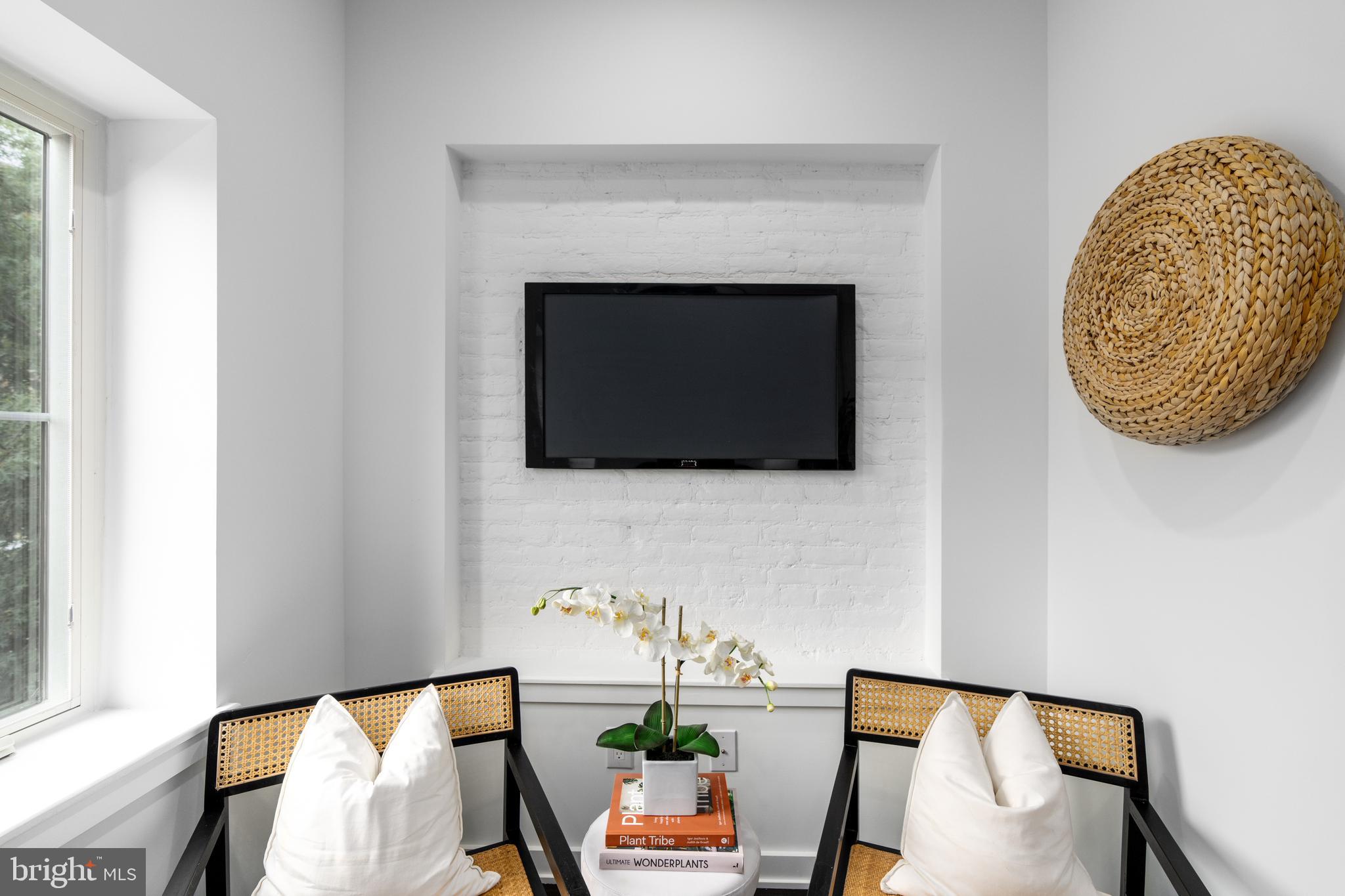 GRADUATE HOSPITAL - Residential