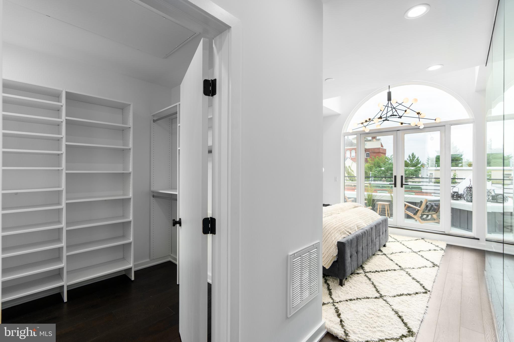 GRADUATE HOSPITAL - Residential