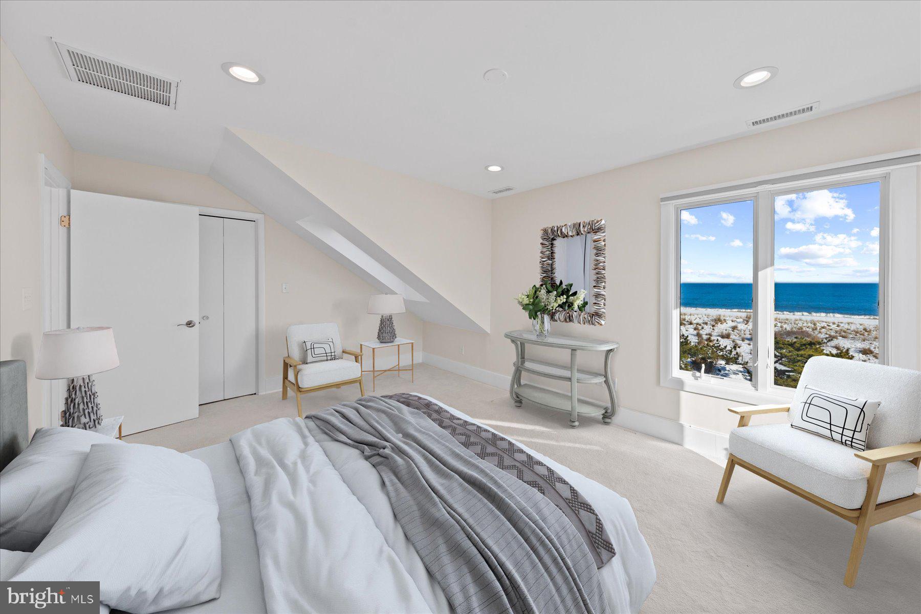 KINGS GRANT - Residential