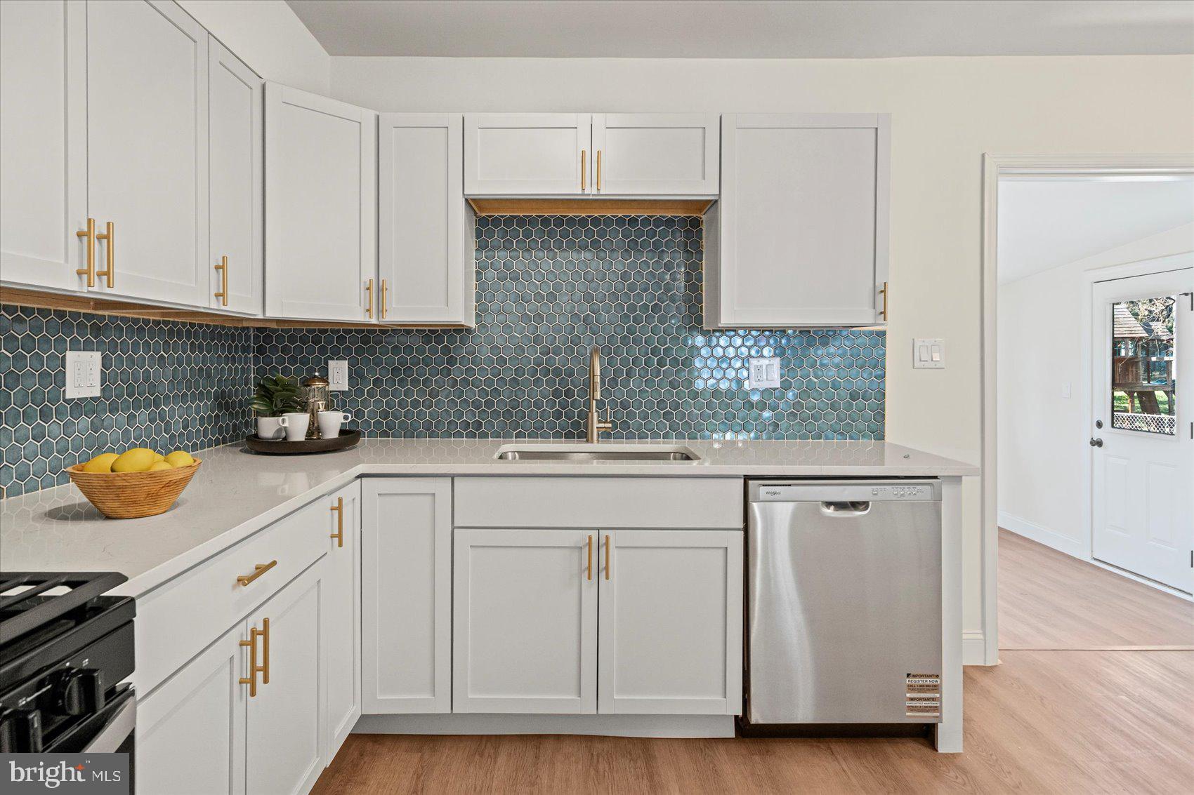 SCOTTS HILL - Residential