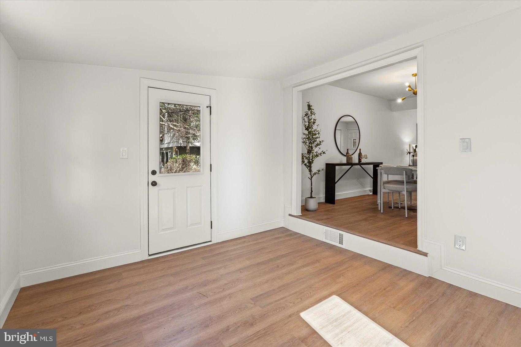 SCOTTS HILL - Residential