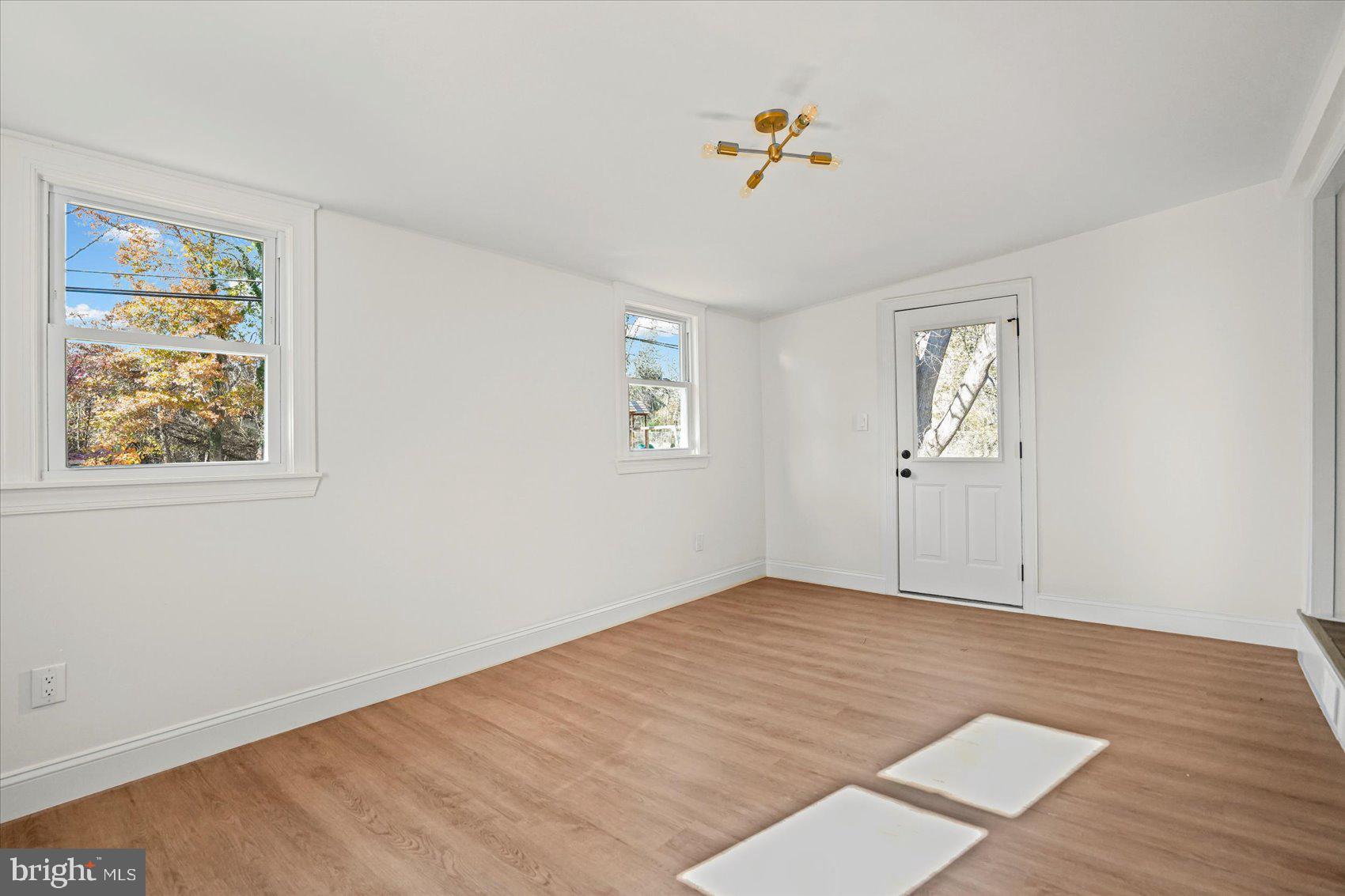 SCOTTS HILL - Residential