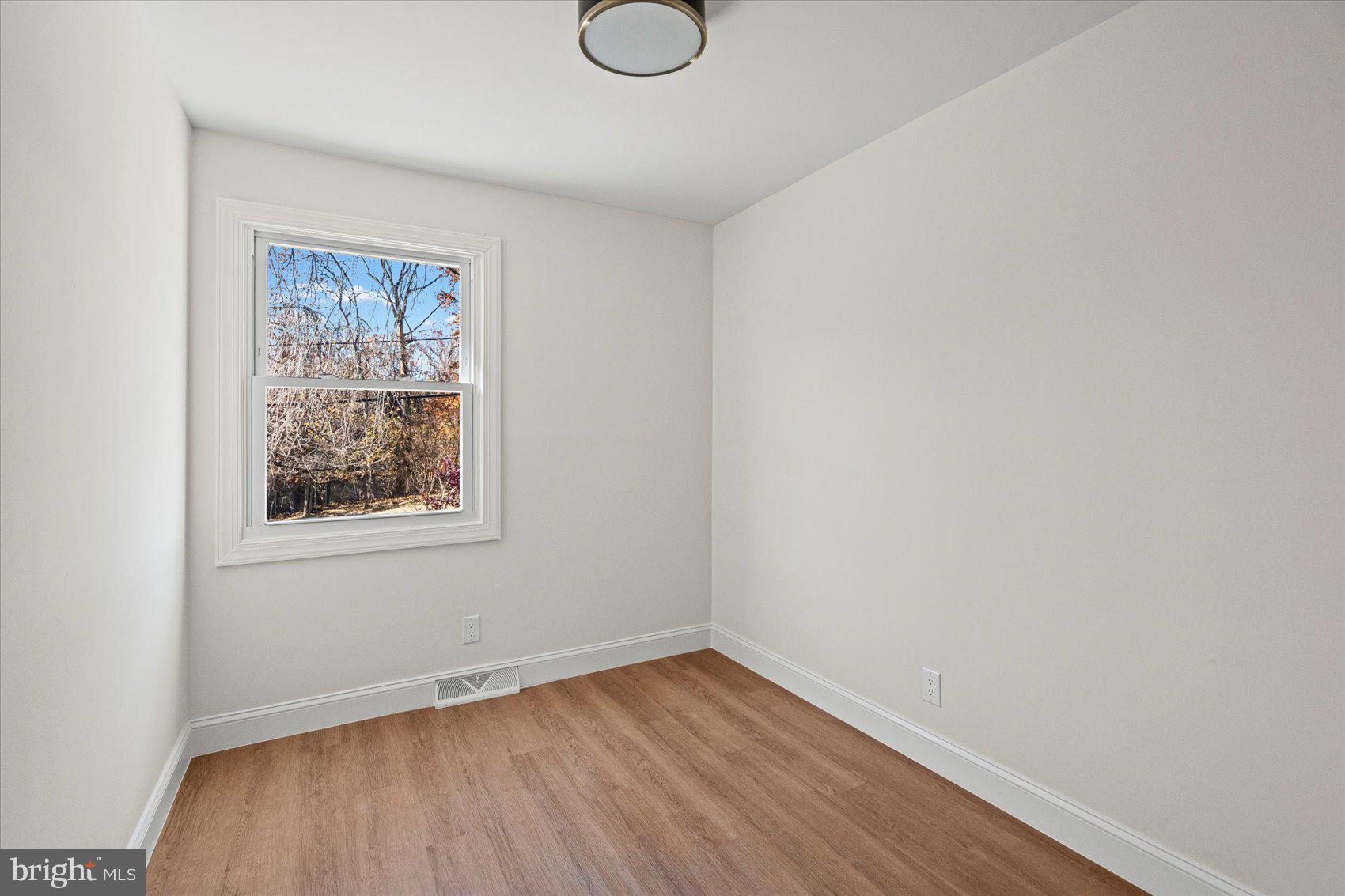 SCOTTS HILL - Residential