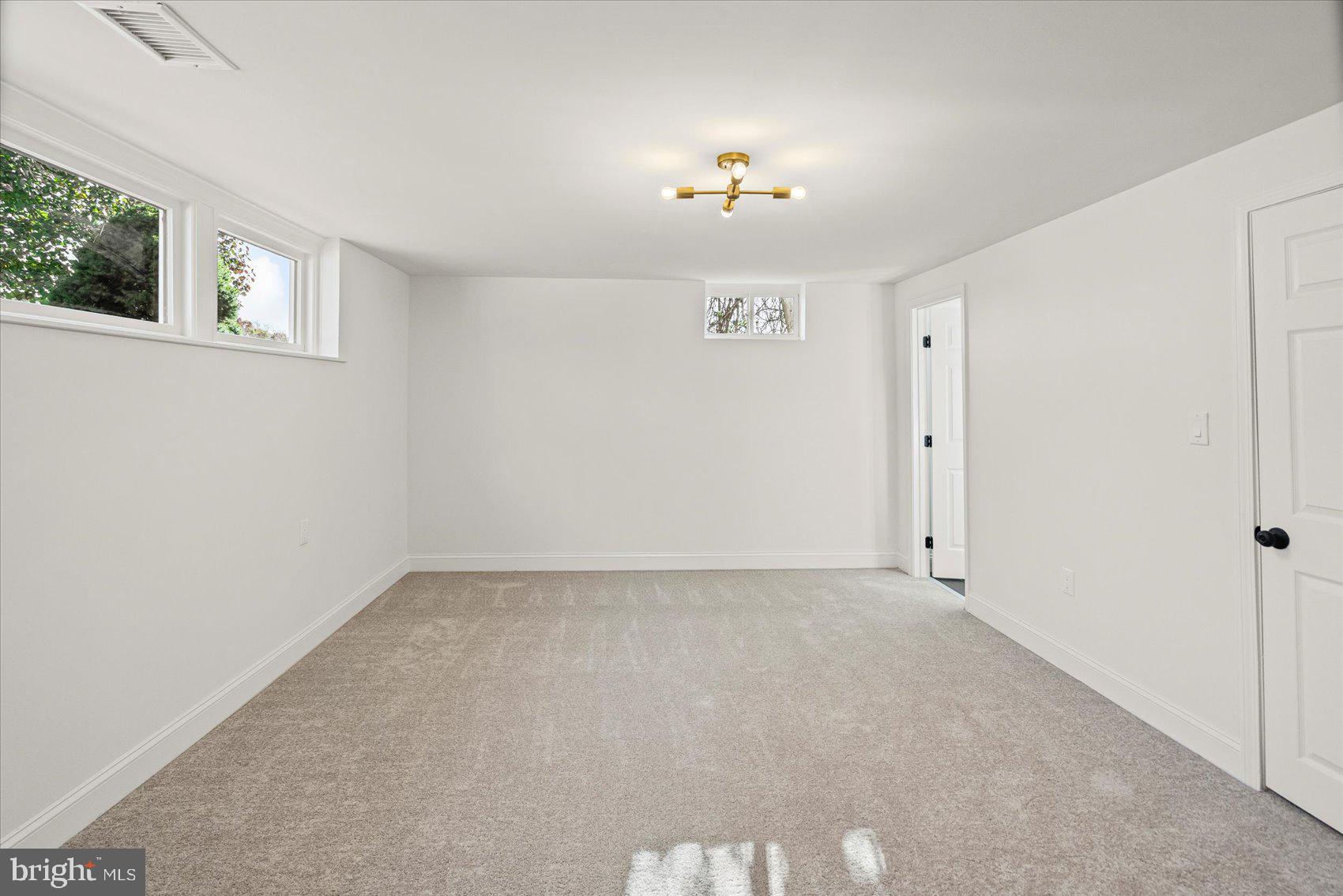 SCOTTS HILL - Residential